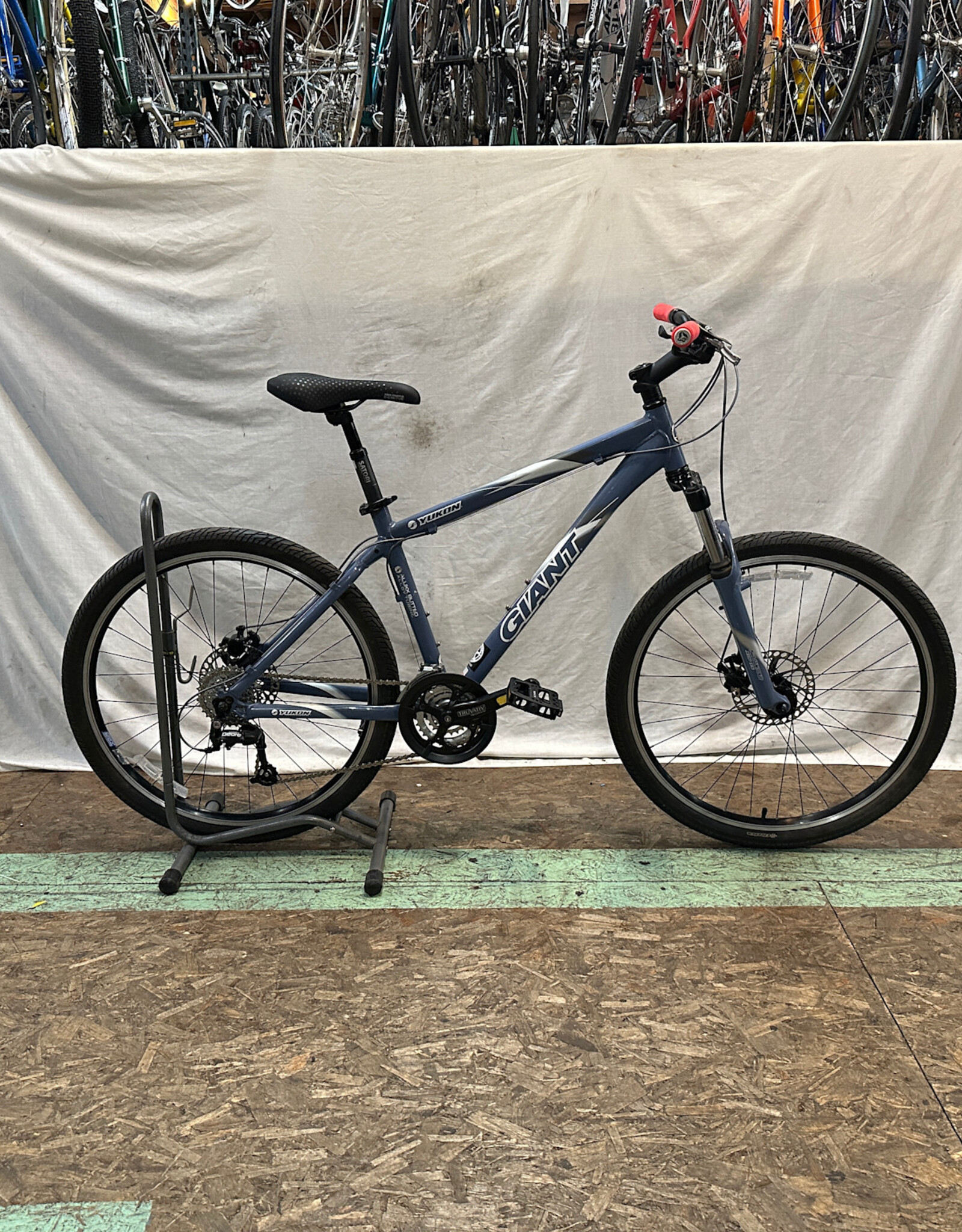 17"  Giant Yukon (1851 I4L)