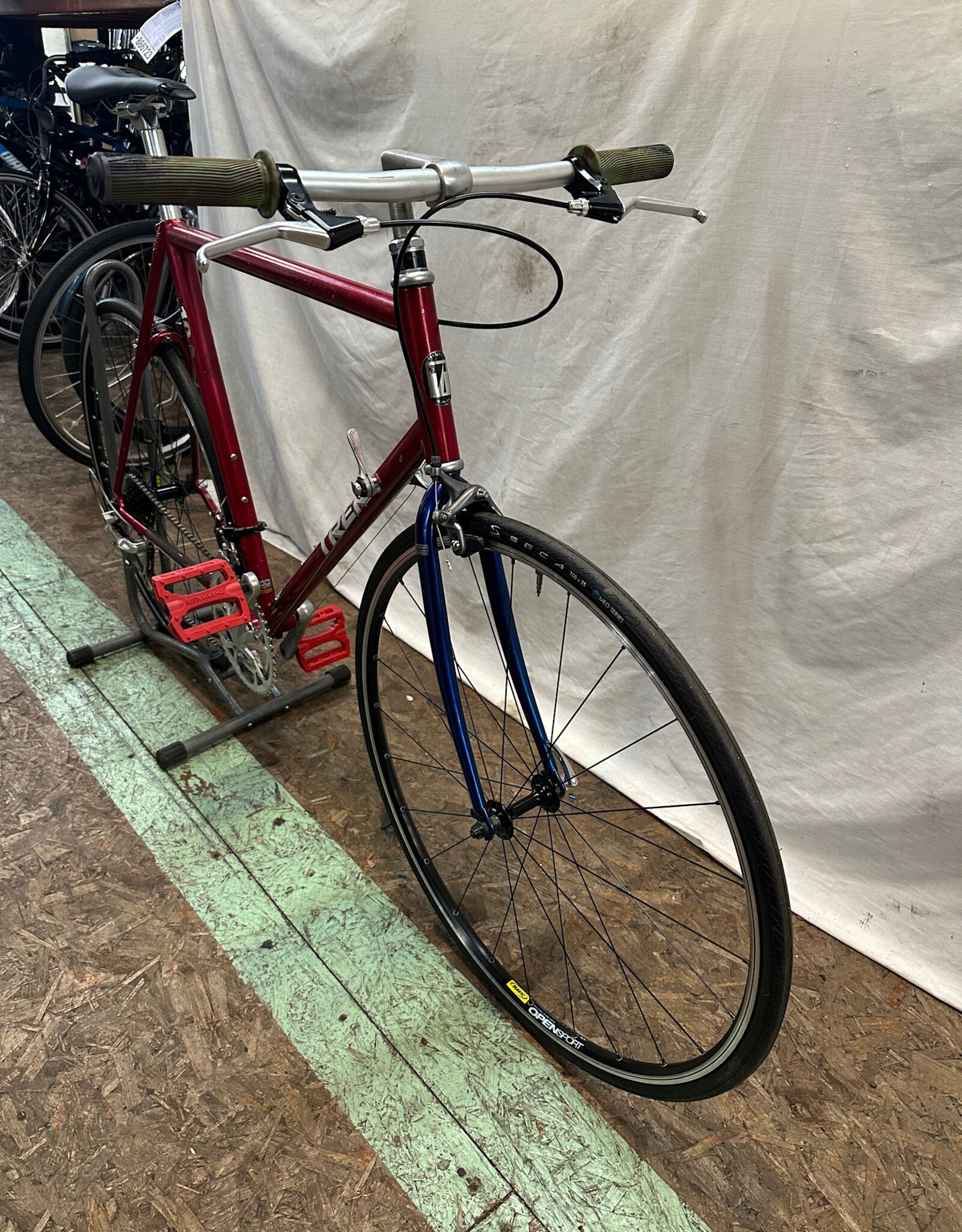 57cm  Trek 1100 (1591 H1U)