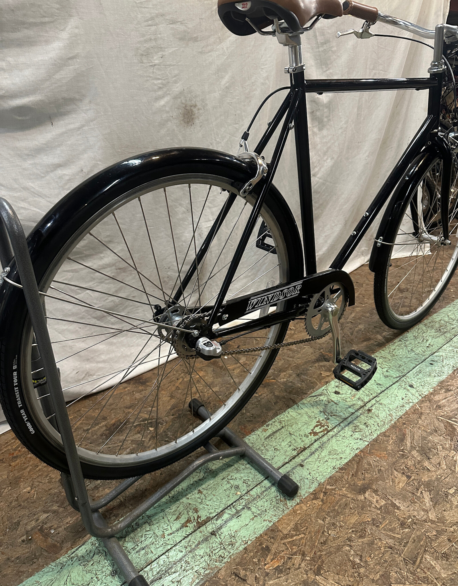 Windsor 23.5"  Windsor 3-speed (0576 I1L)