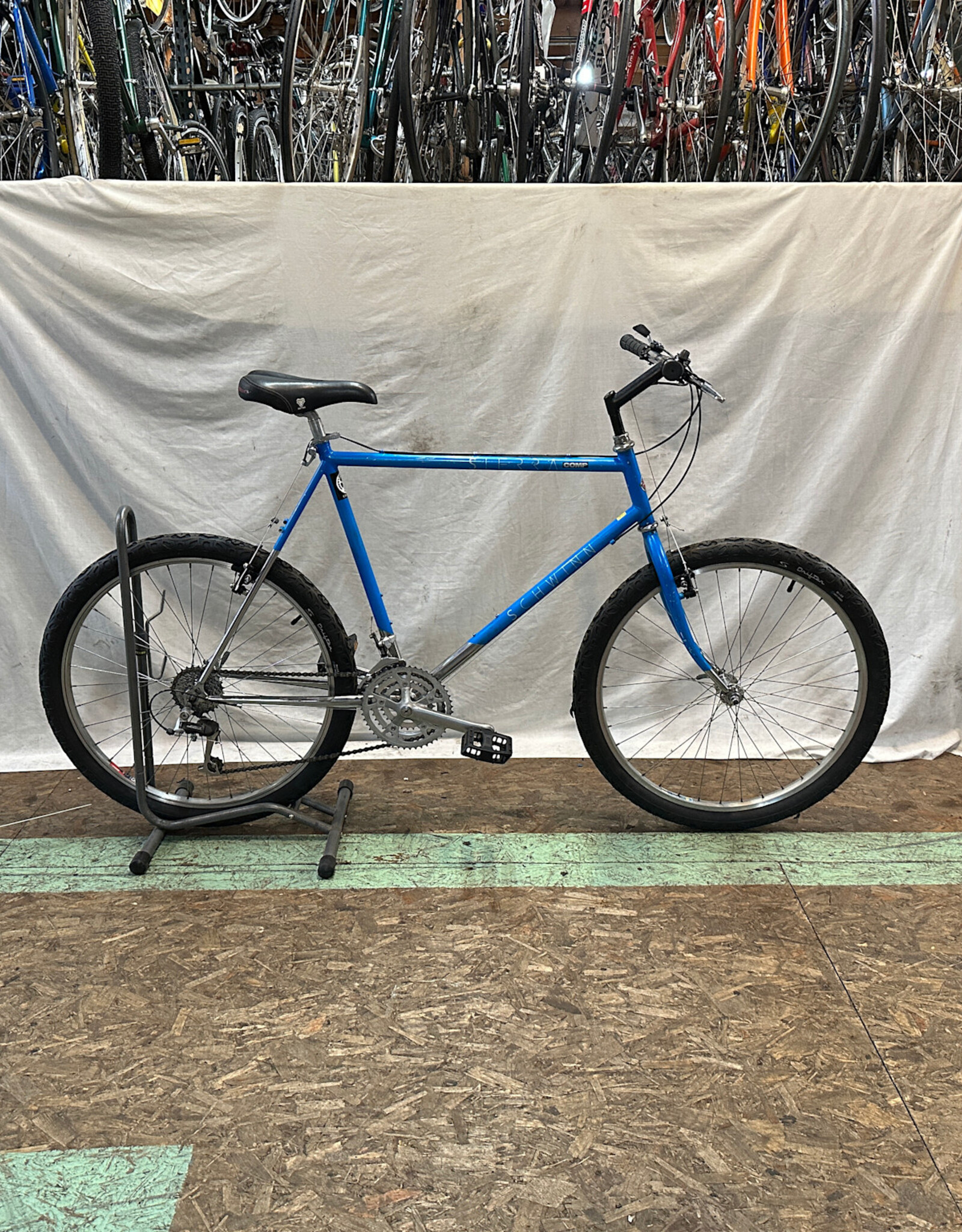23" Schwinn Sierra (0774 C2U)