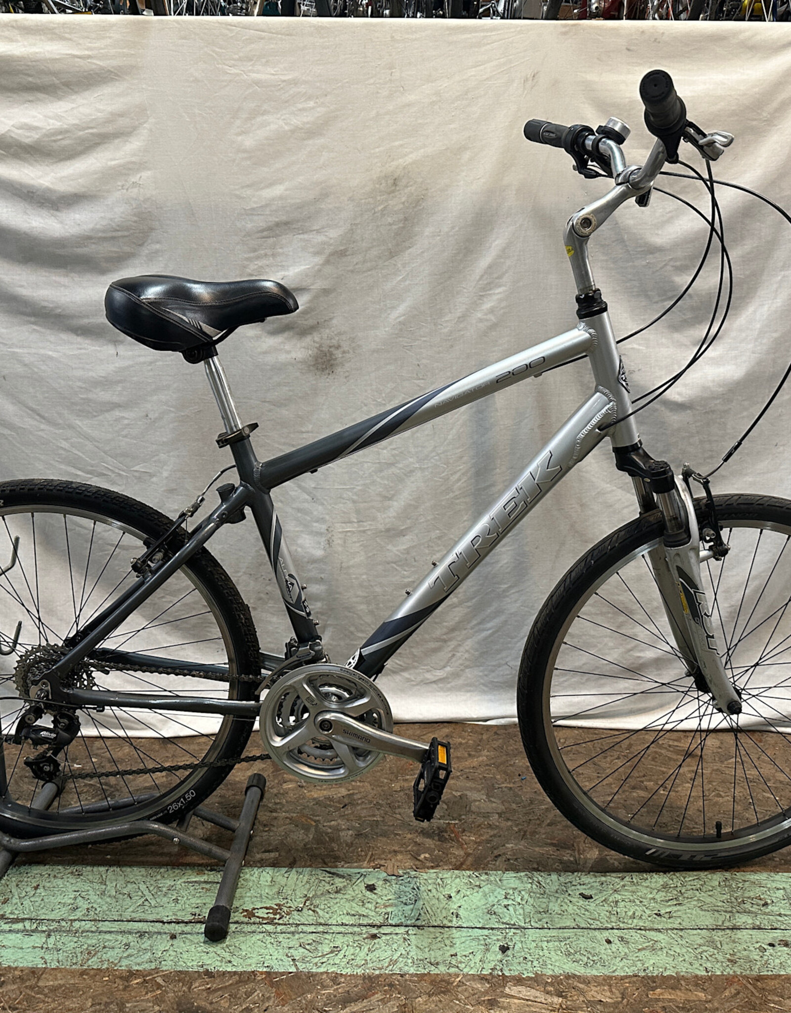 18.5" Trek Navigator 200 (3511 I4L)