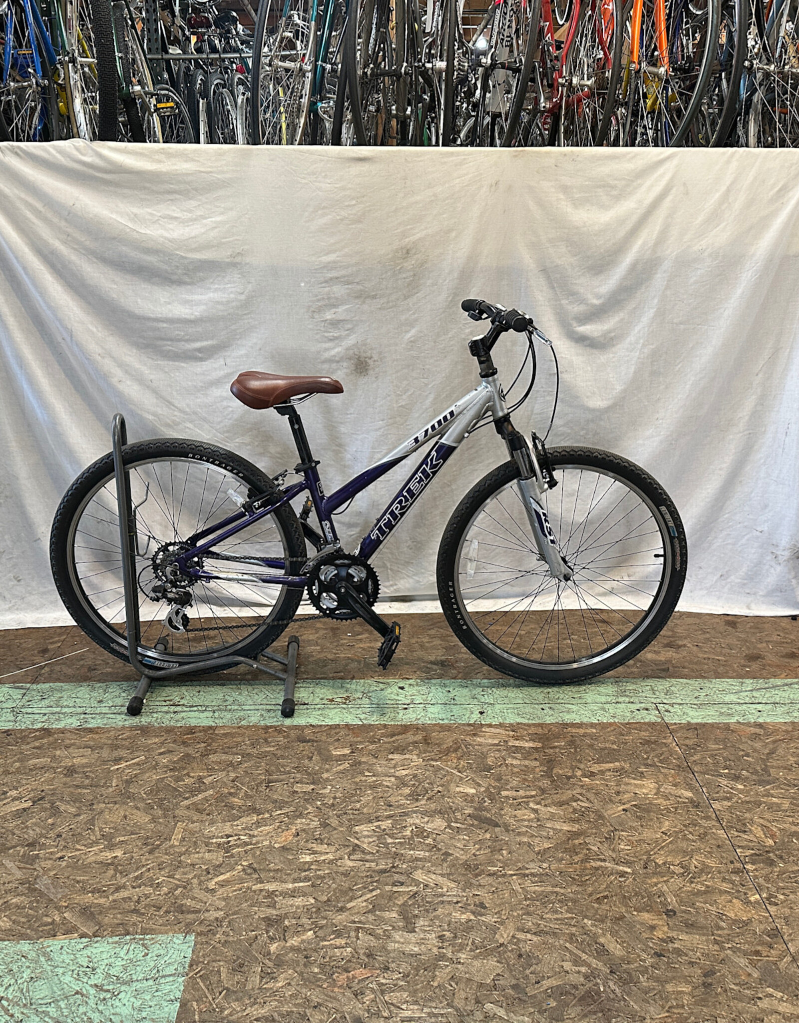 13" Trek 3700 (189A B3L)