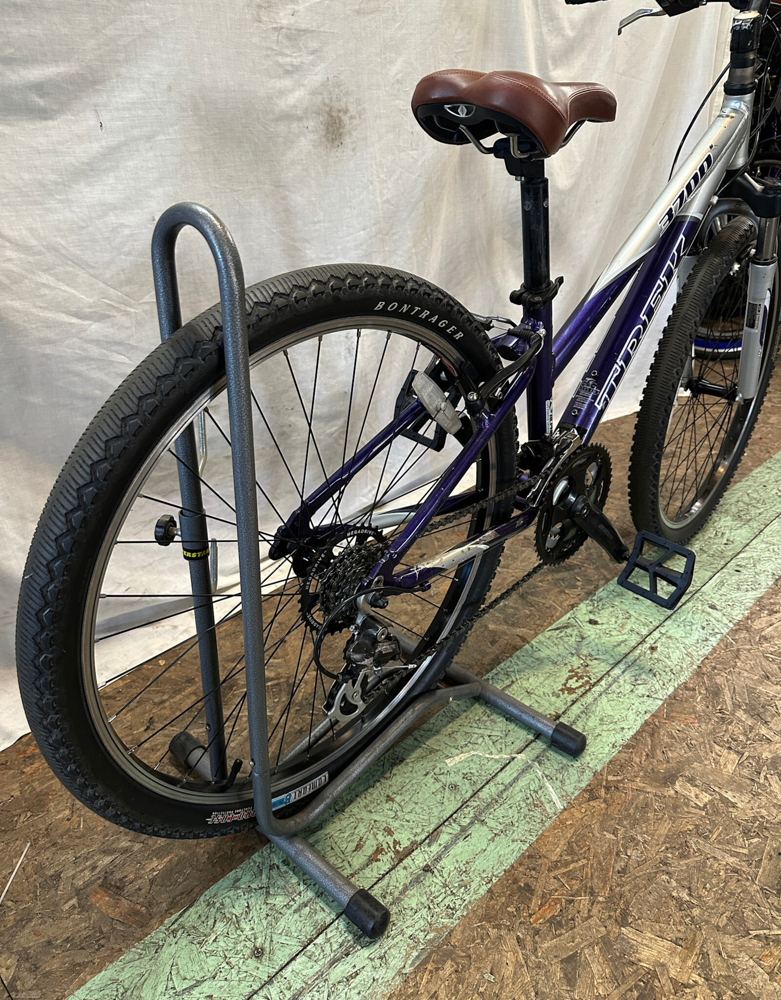 13" Trek 3700 (189A B3L)