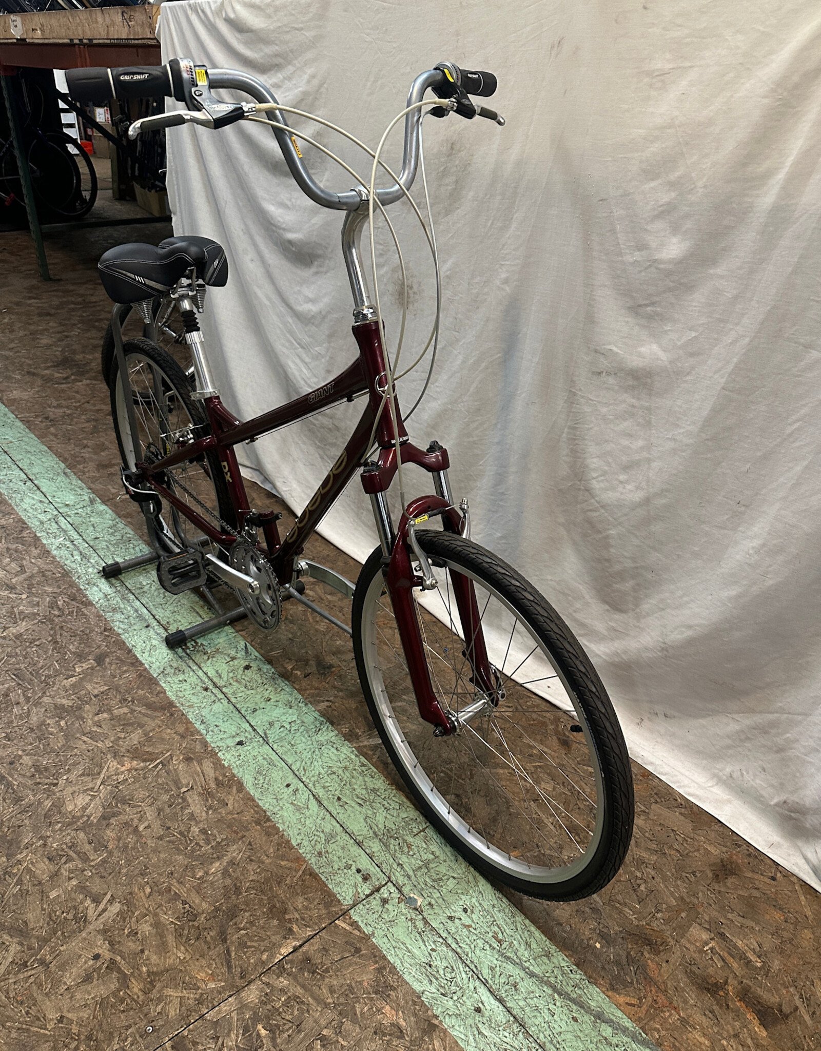 17"  Giant Suede (9073 I1L)