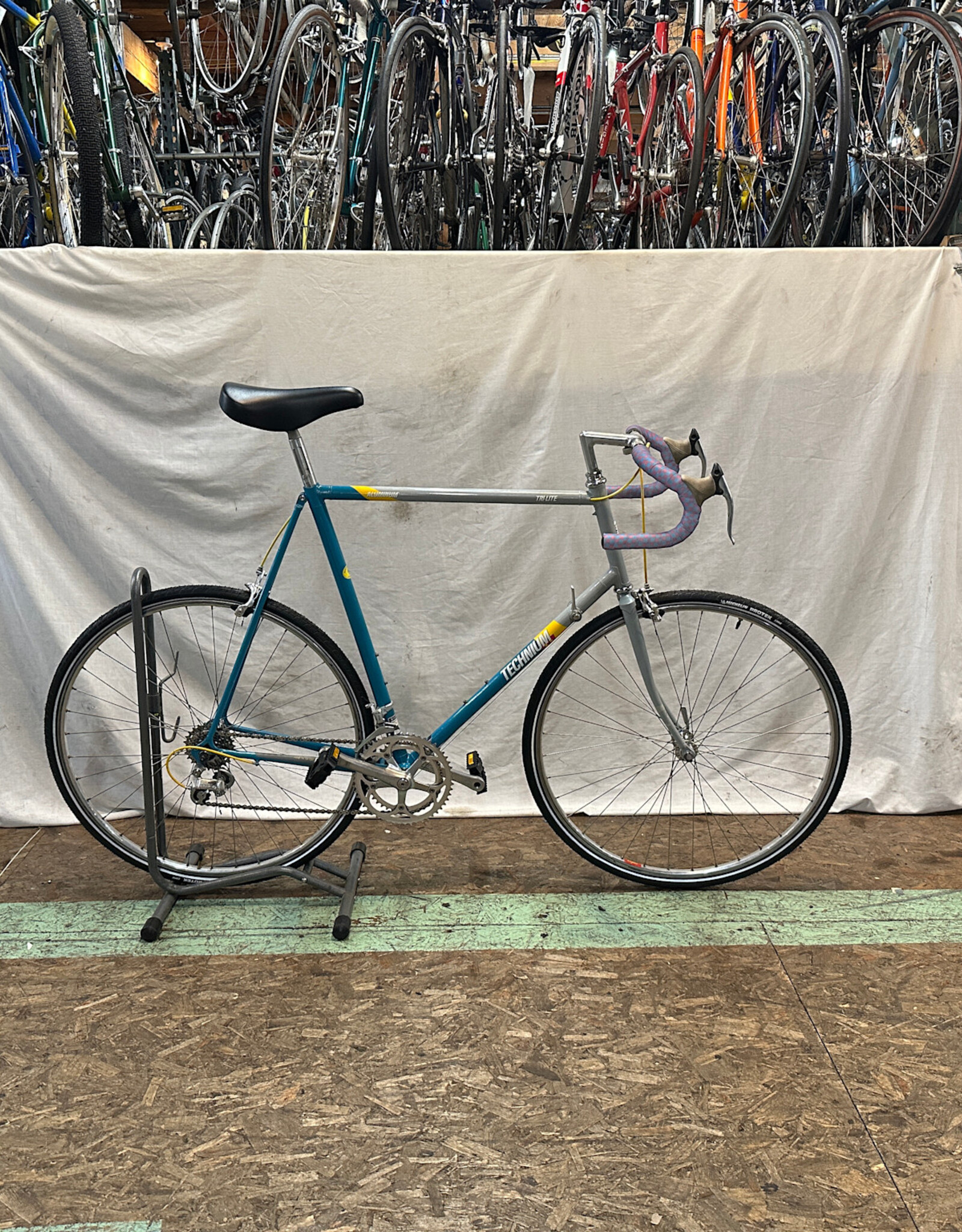 63cm Raleigh Technium Tri-Lite (0194 E1L)