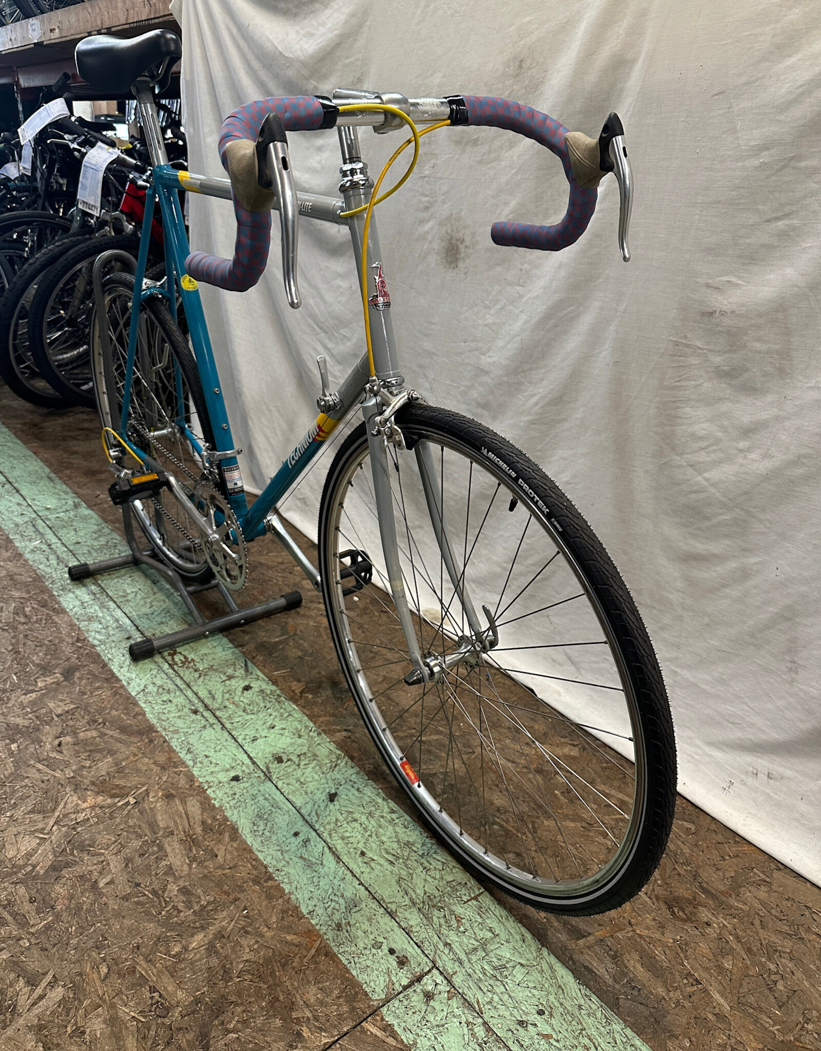 63cm Raleigh Technium Tri-Lite (0194 E1L)