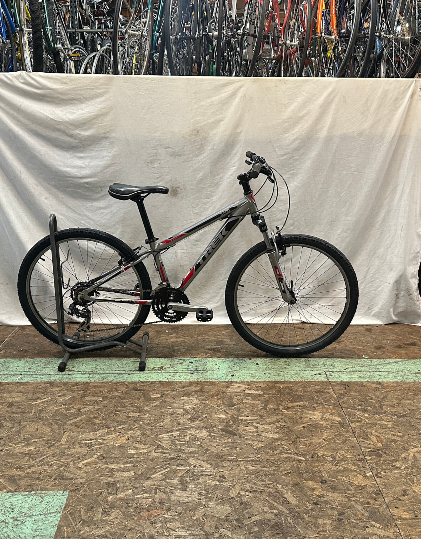 13"  Trek 3500 (076H H2L)