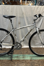 17.5" Trek 2500 Multitrack (889R K2U)