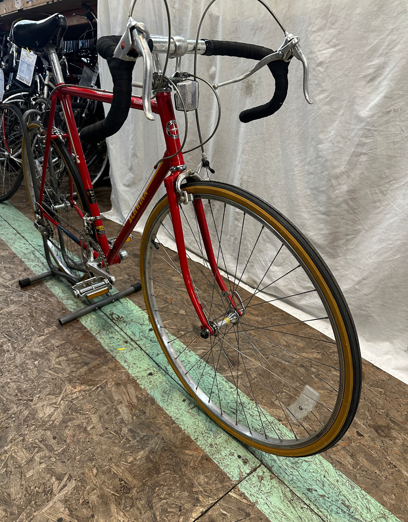 56cm Schwinn Traveler (7058 H1U)