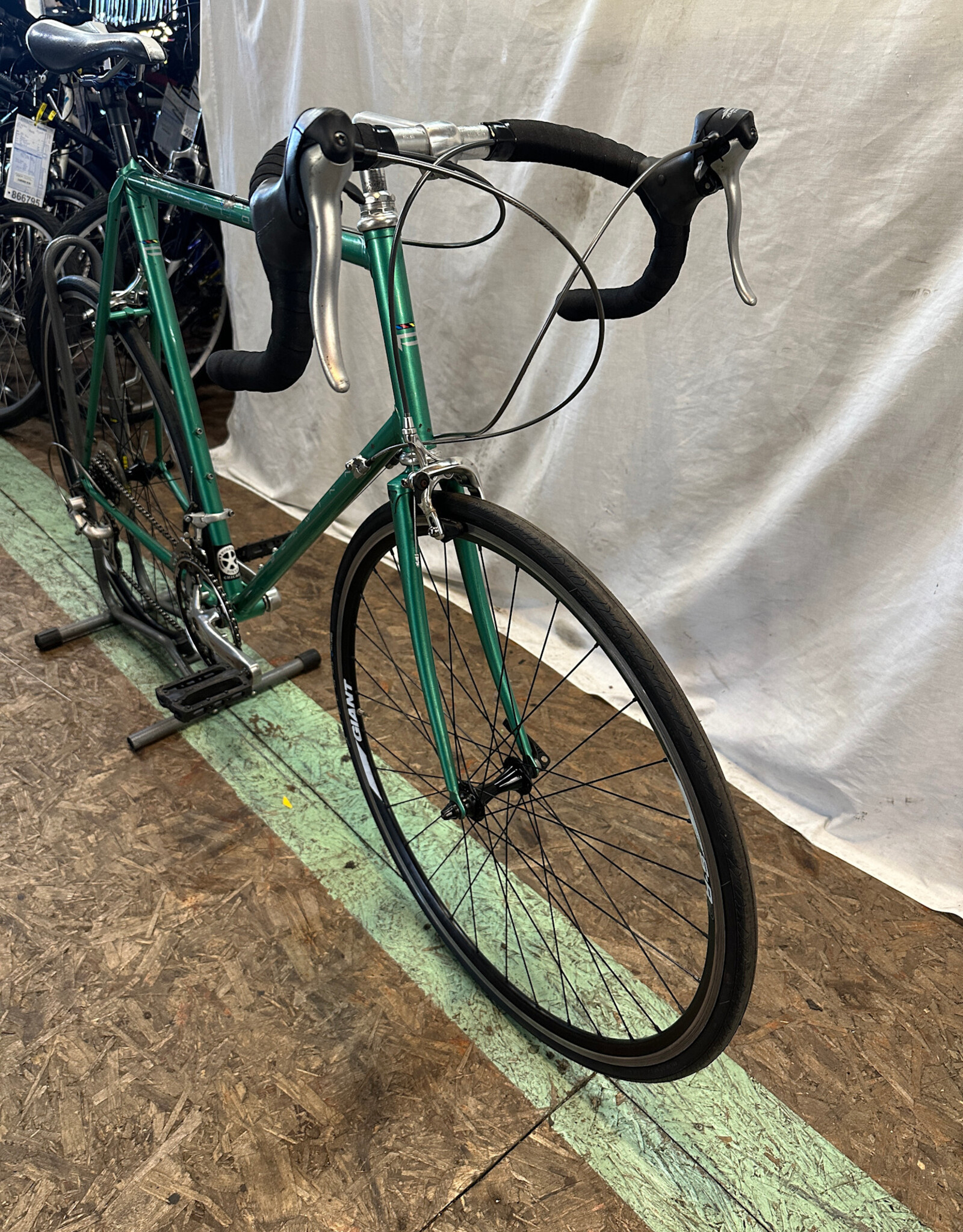 61cm  Schwinn Paramount (6202 G3L)