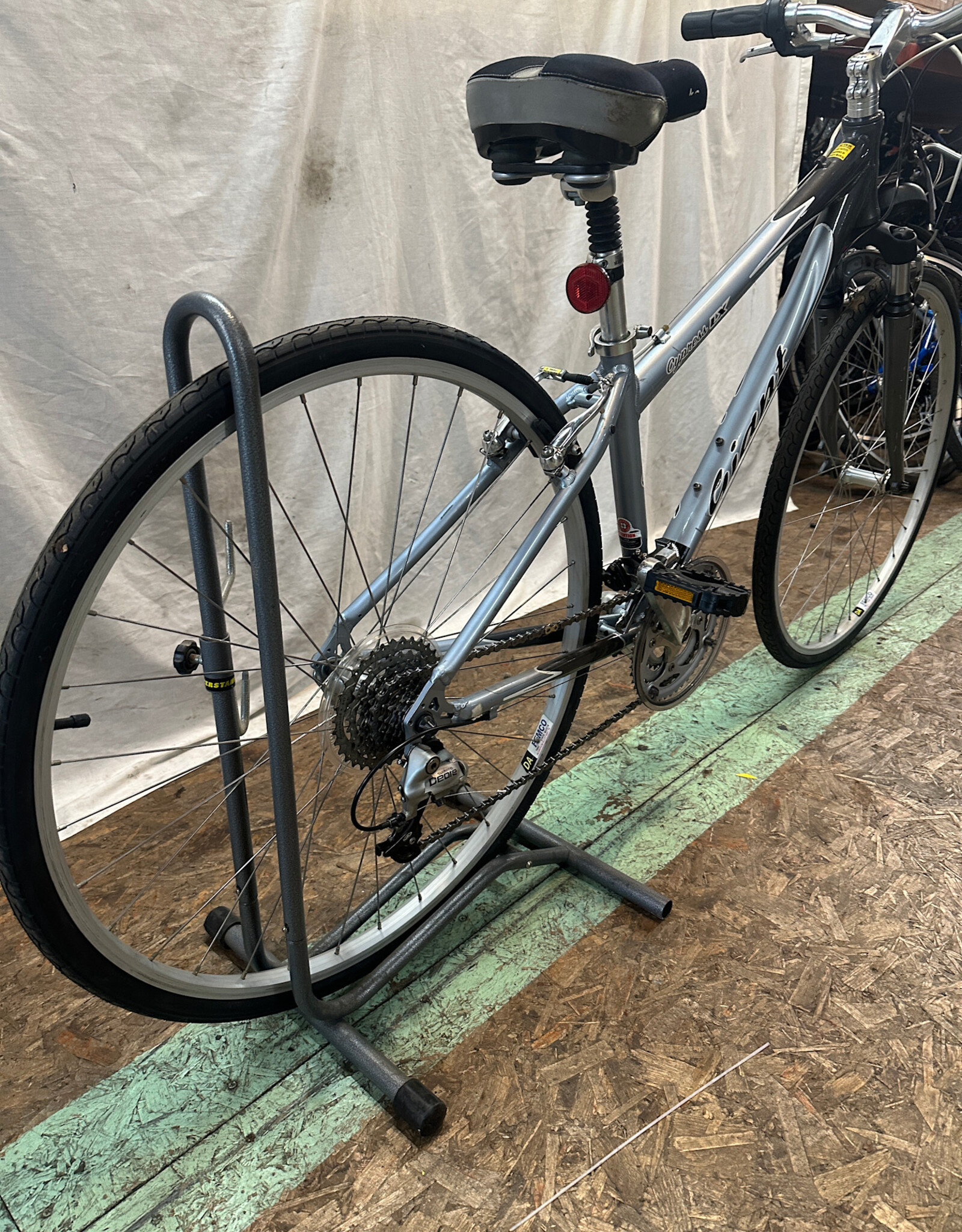 15"  Giant Cypress LX (7898 H4U)