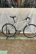 19" Specialized Sirrus (0120 B4L)
