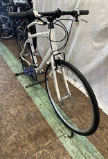 19" Specialized Sirrus (0120 B4L)