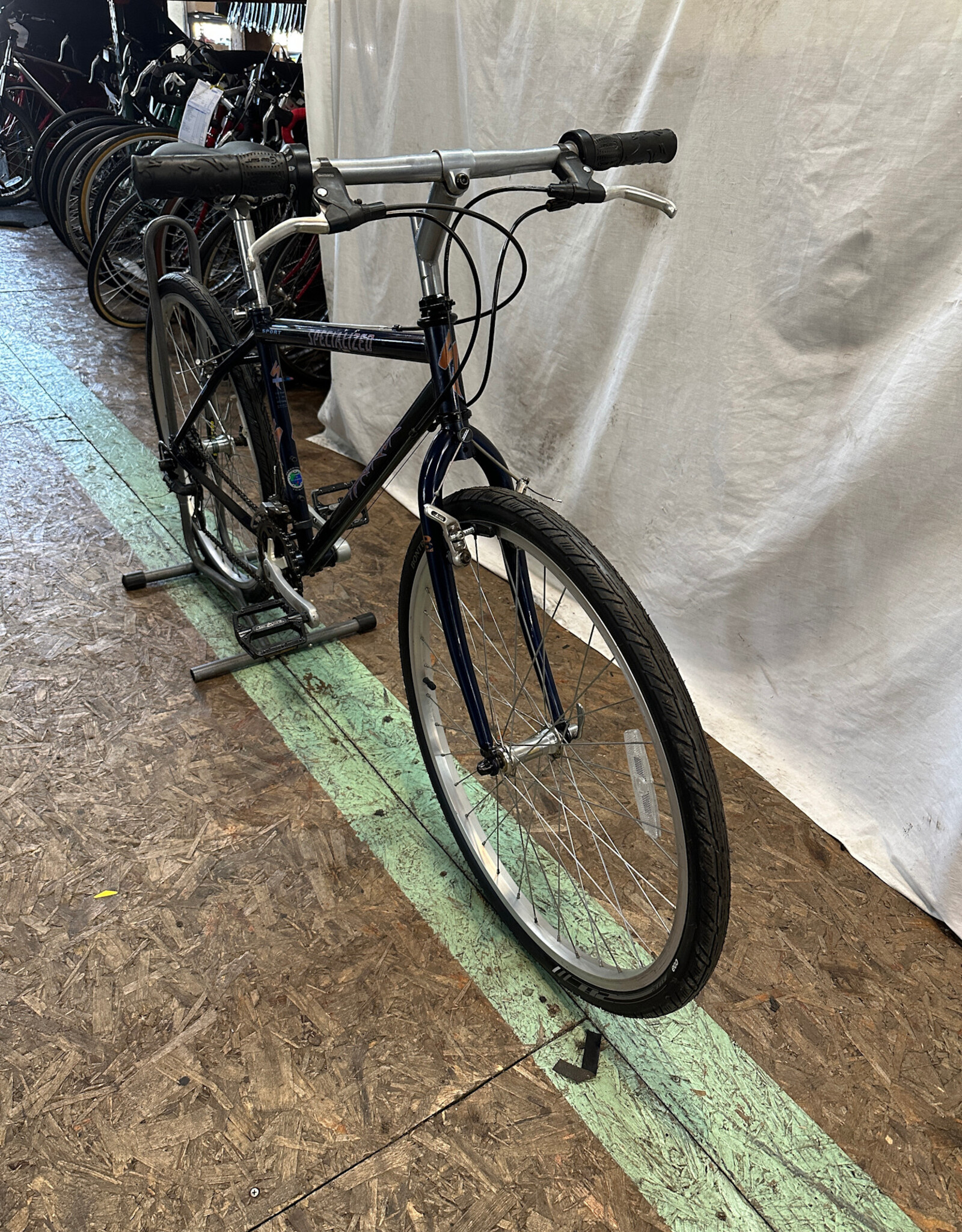 15.5"  Specialized Hardrock Navy Blue (1303 B4L)