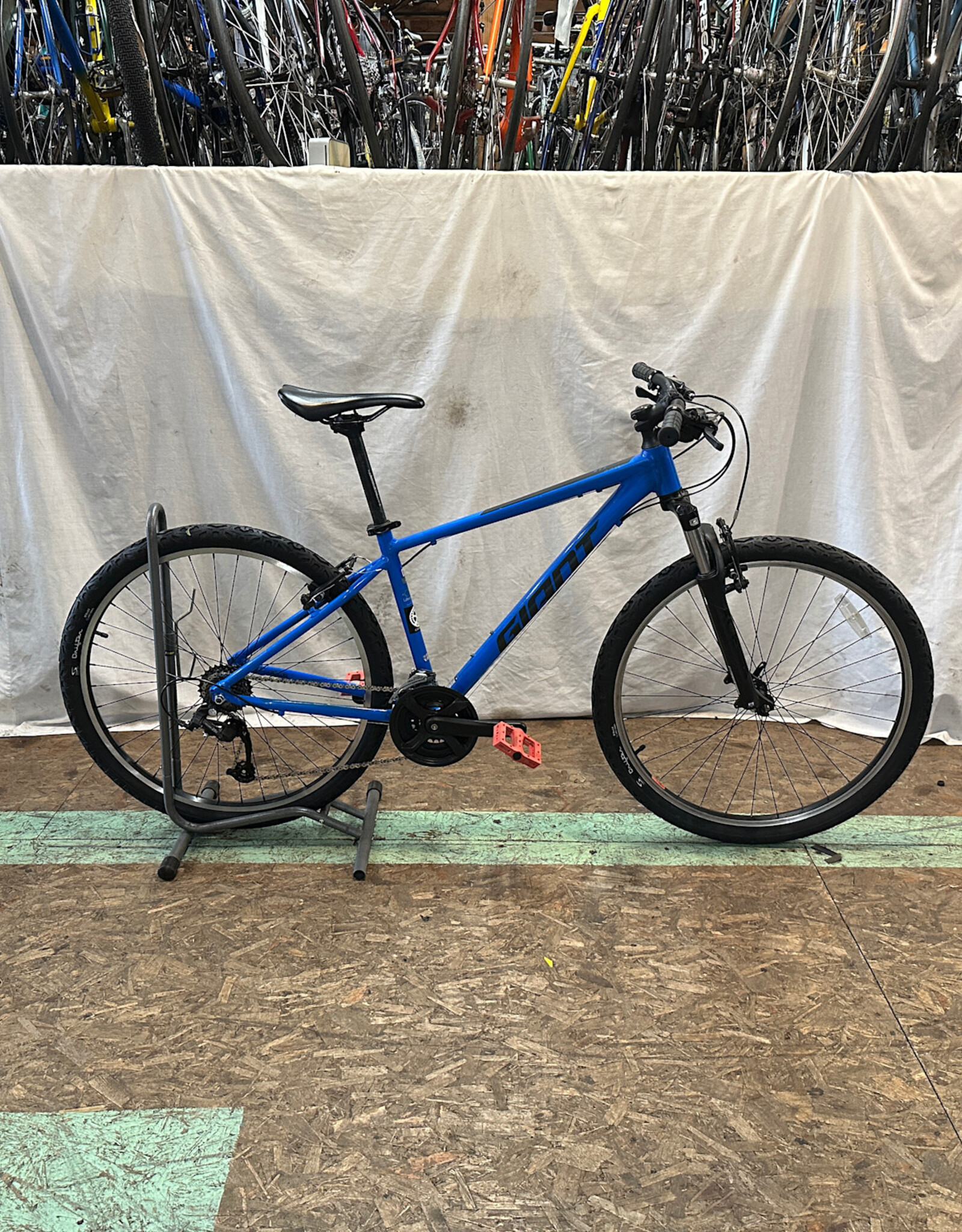 16" Giant ATX (9064 B4L)