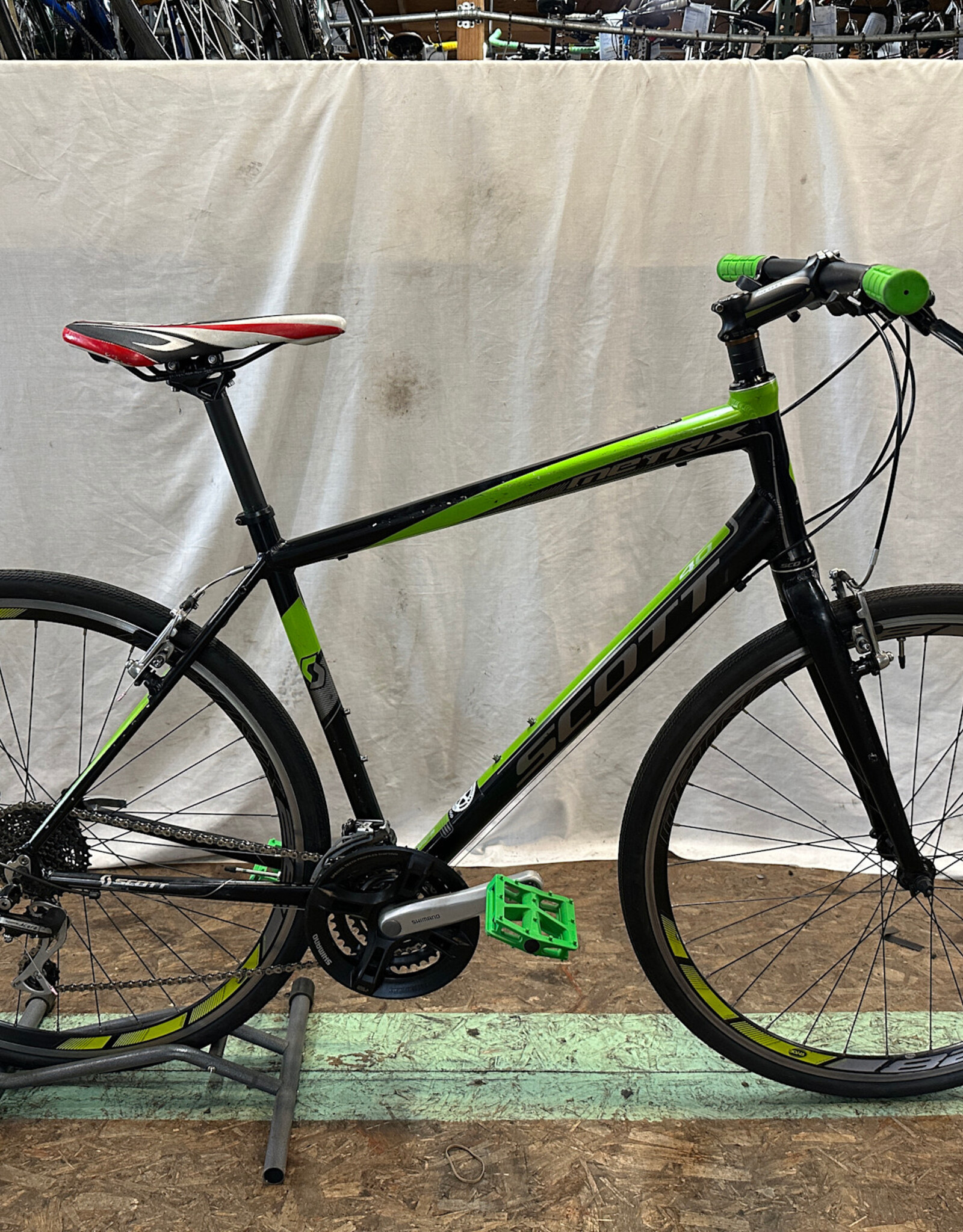 Scott 19.5"  Scott Metrix 40 (6599 G4L)