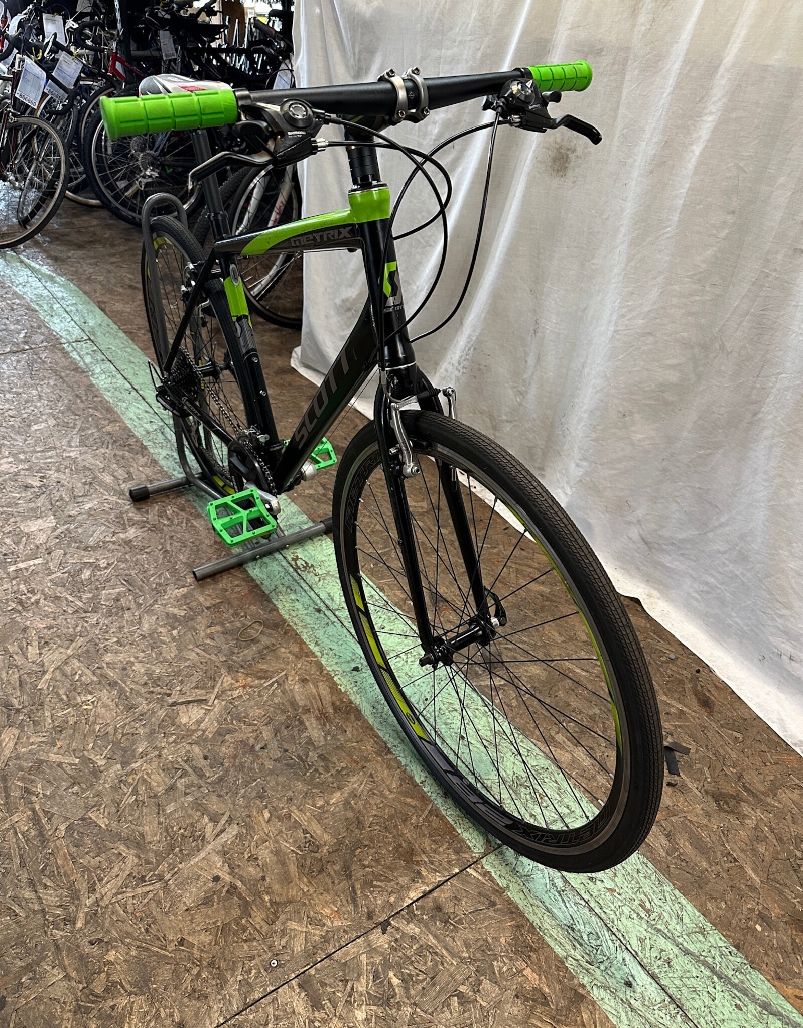 Scott 19.5"  Scott Metrix 40 (6599 G4L)