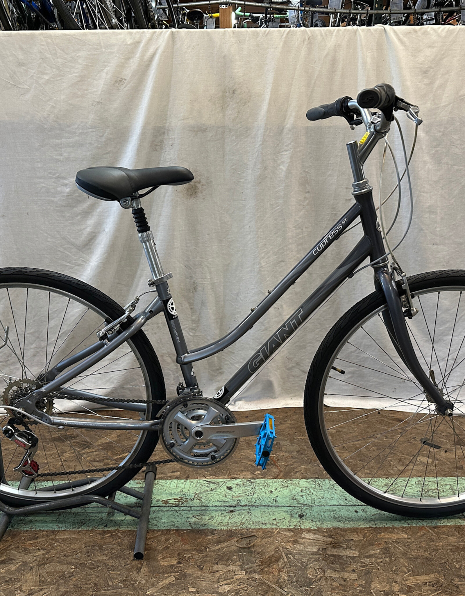 17" Giant Cypress ST (N601 G4U)