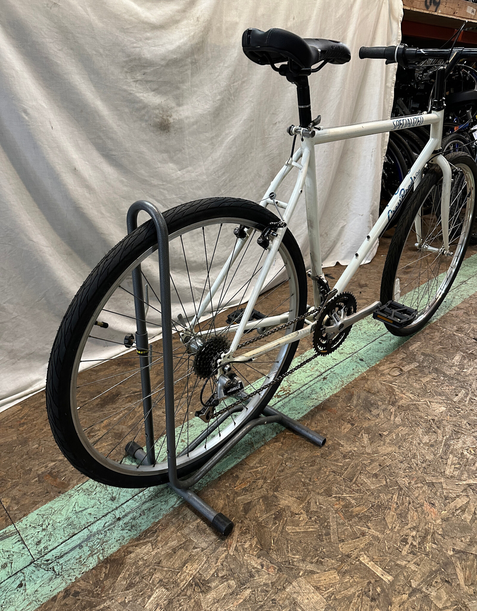 22" Specialized Crossroads Cruz (3255 G4U)