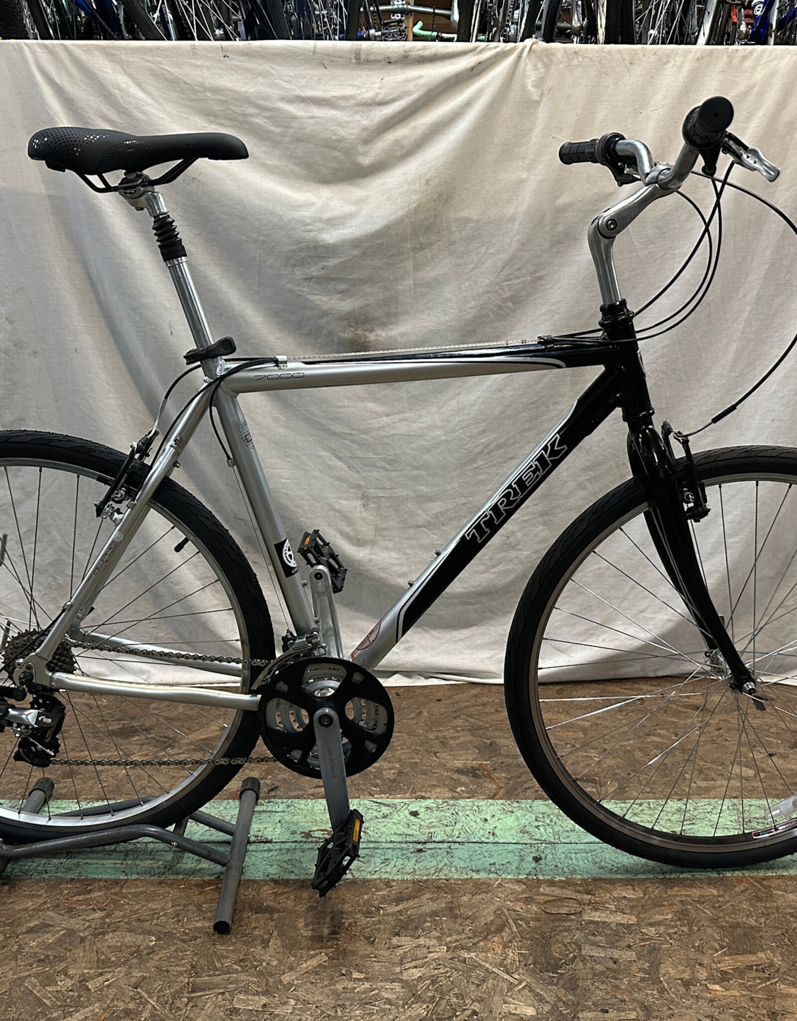 22.5" Trek 7000 (838C B5U)