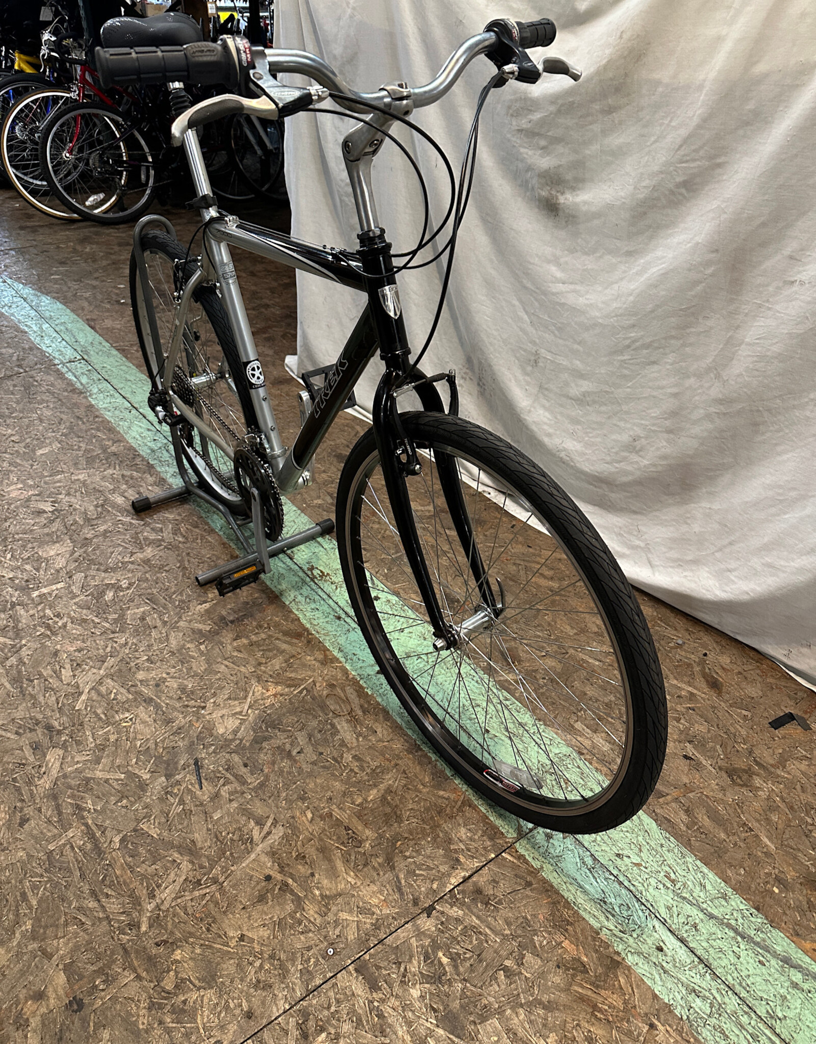 22.5" Trek 7000 (838C B5U)