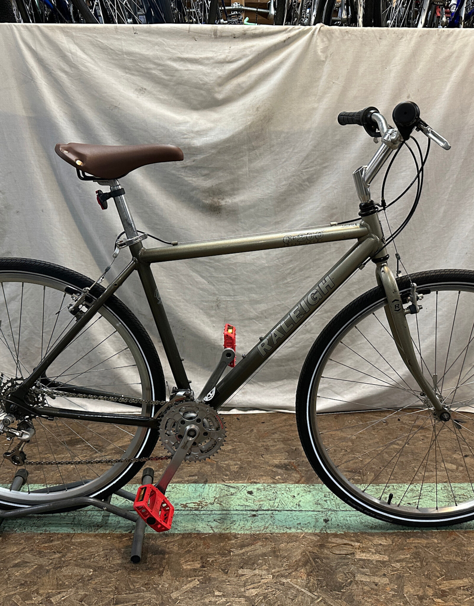 Raleigh 18" Raleigh C200 (0247 G2U)