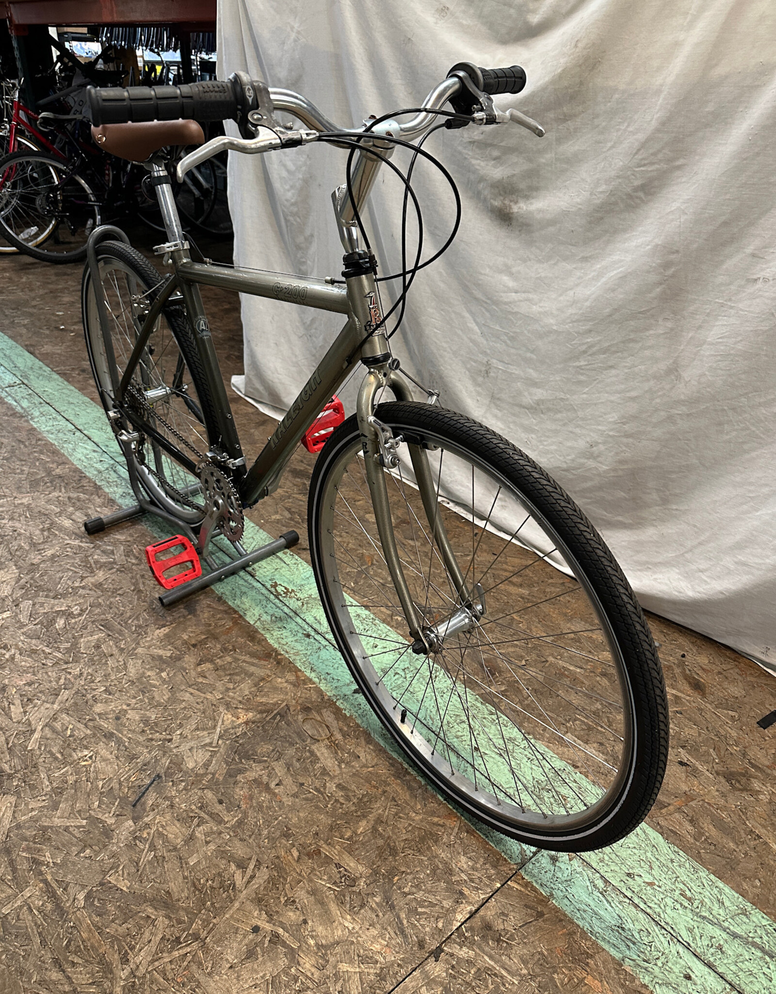 Raleigh 18" Raleigh C200 (0247 G2U)
