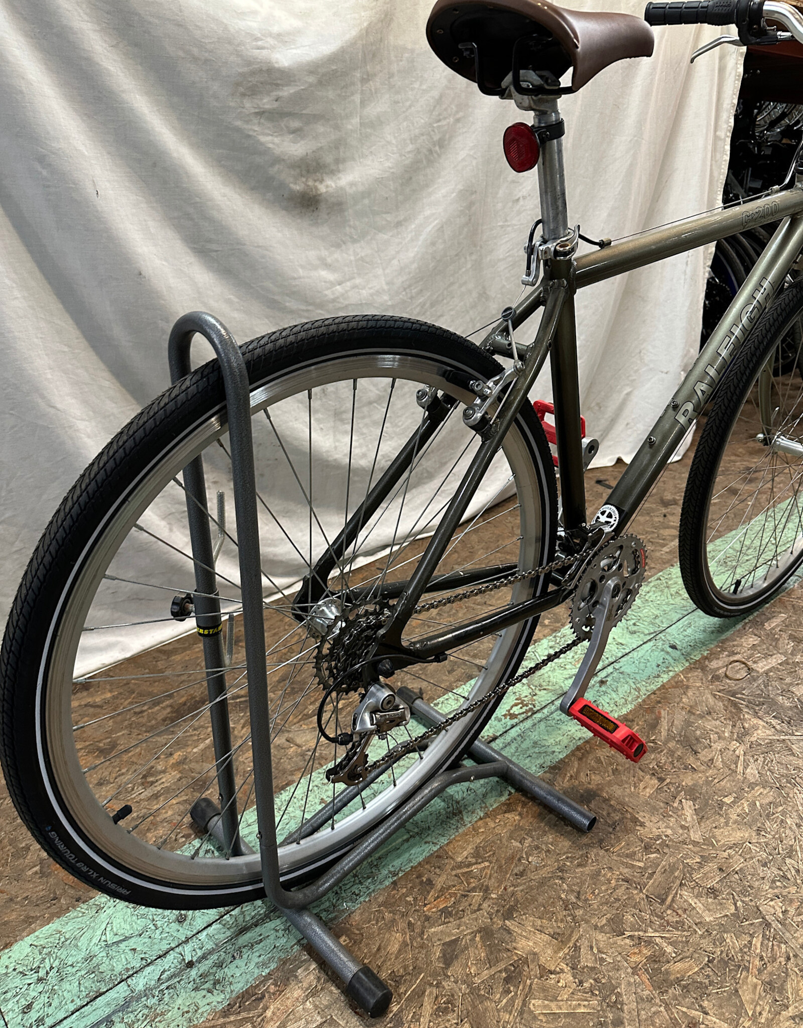 Raleigh 18" Raleigh C200 (0247 G2U)