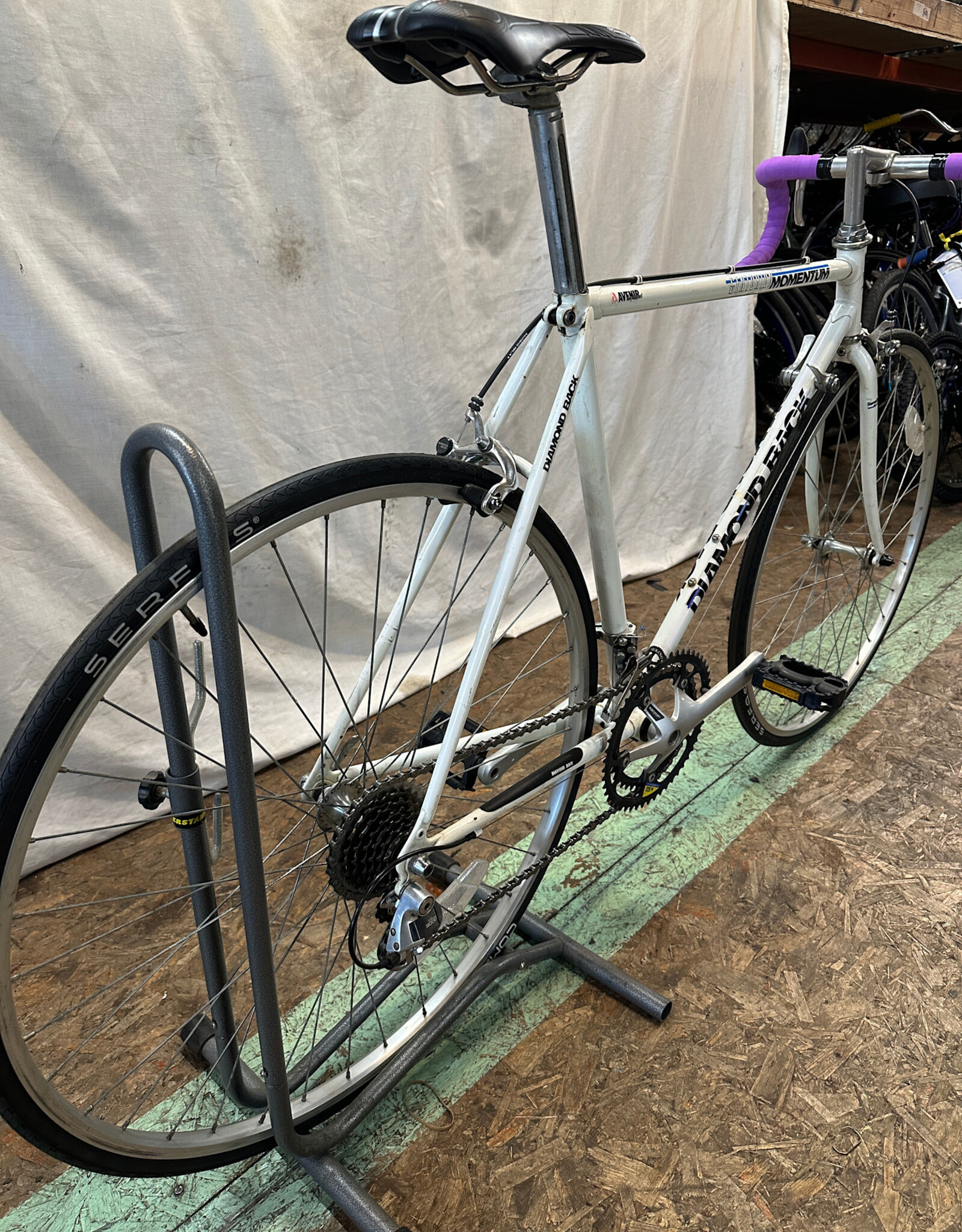 Diamondback 52cm Diamondback Momentum (3129 C1U)