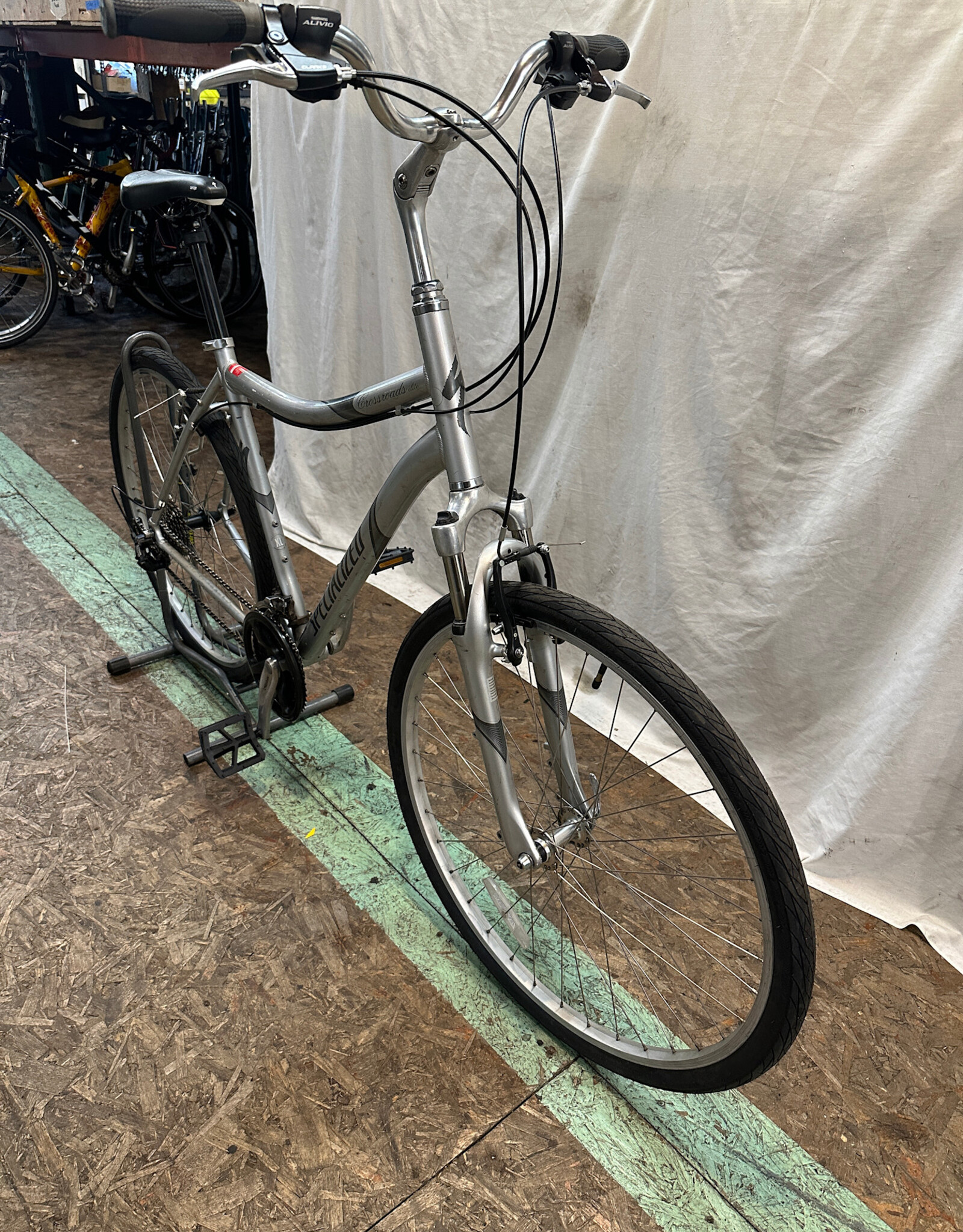 22" Specialized Crossroads (3753 E2U)