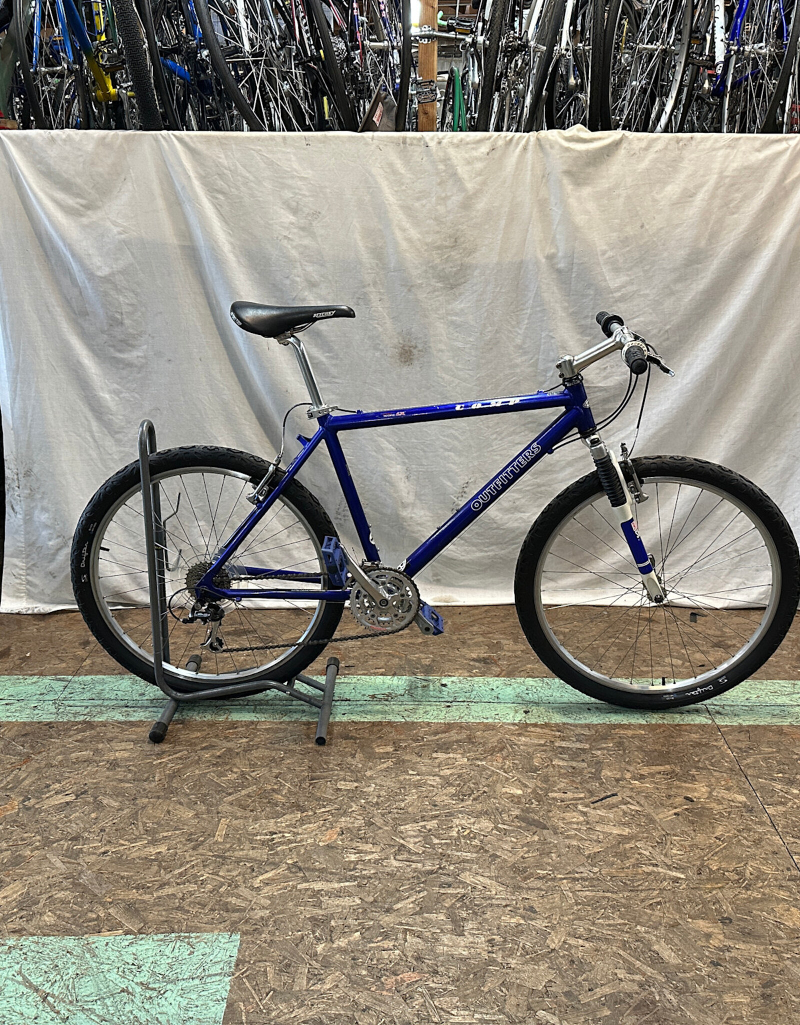 19"  Outfitters Comp (0352 K4U)