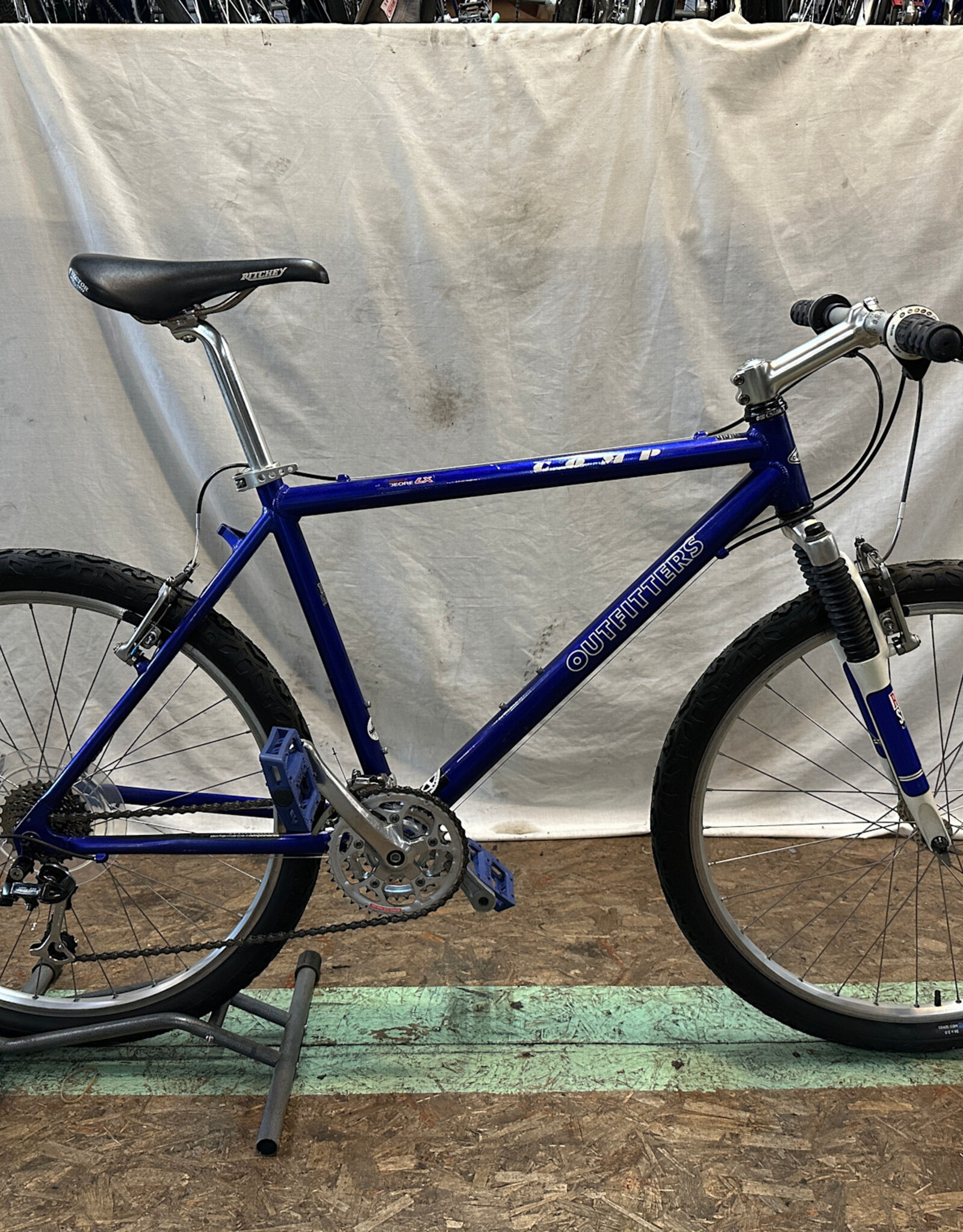 19"  Outfitters Comp (0352 K4U)