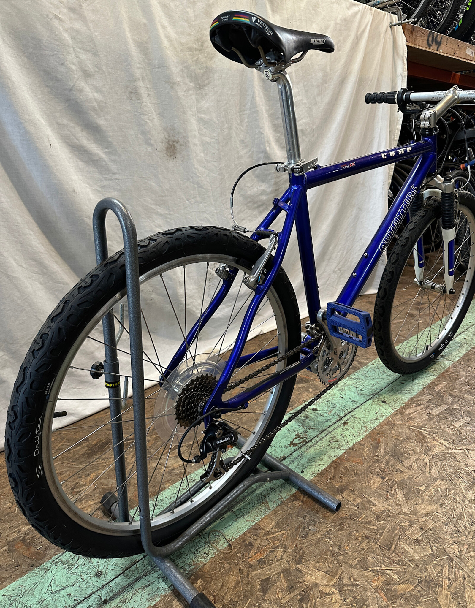 19"  Outfitters Comp (0352 K4U)