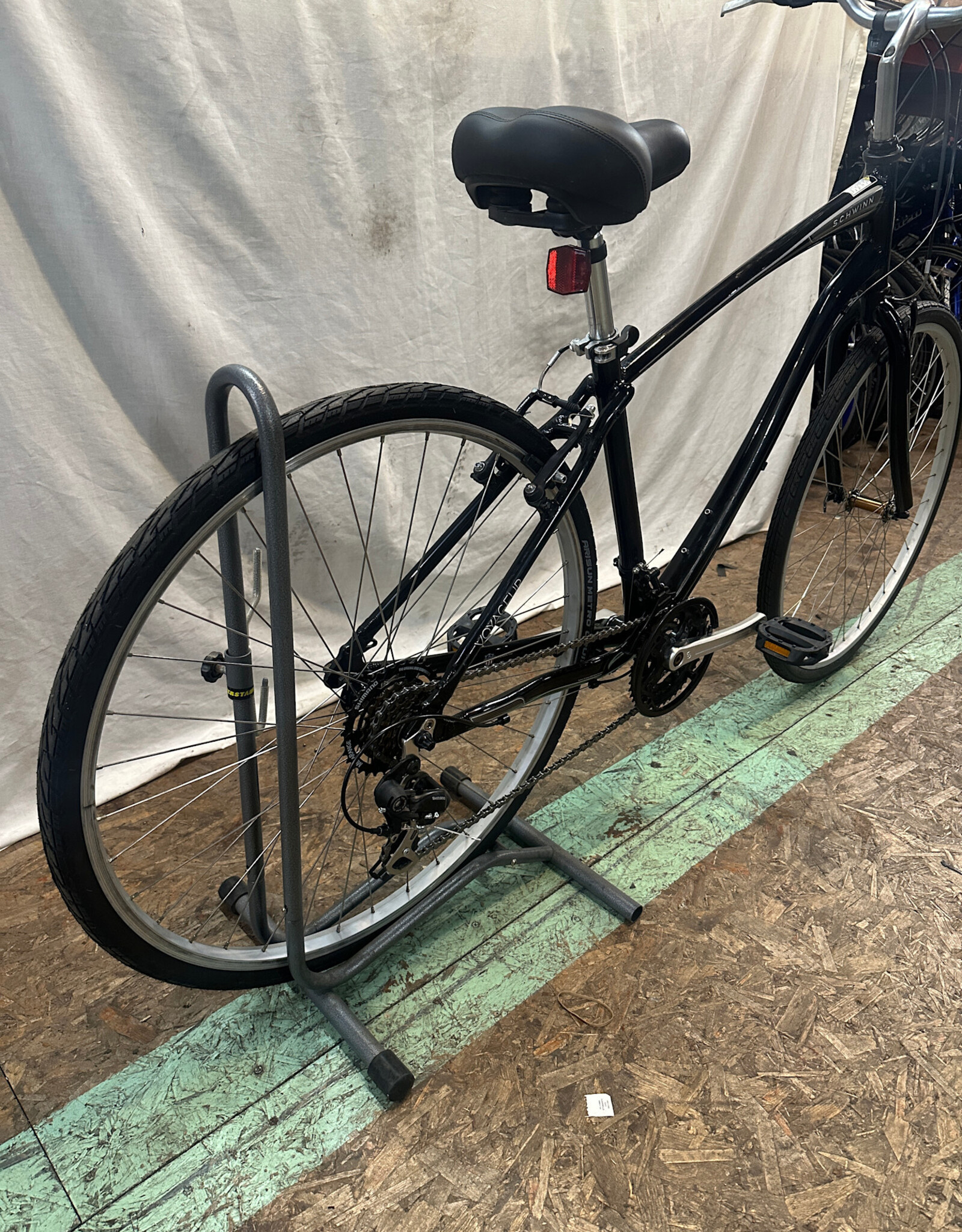 18" Schwinn Voyager (1228 I3U)
