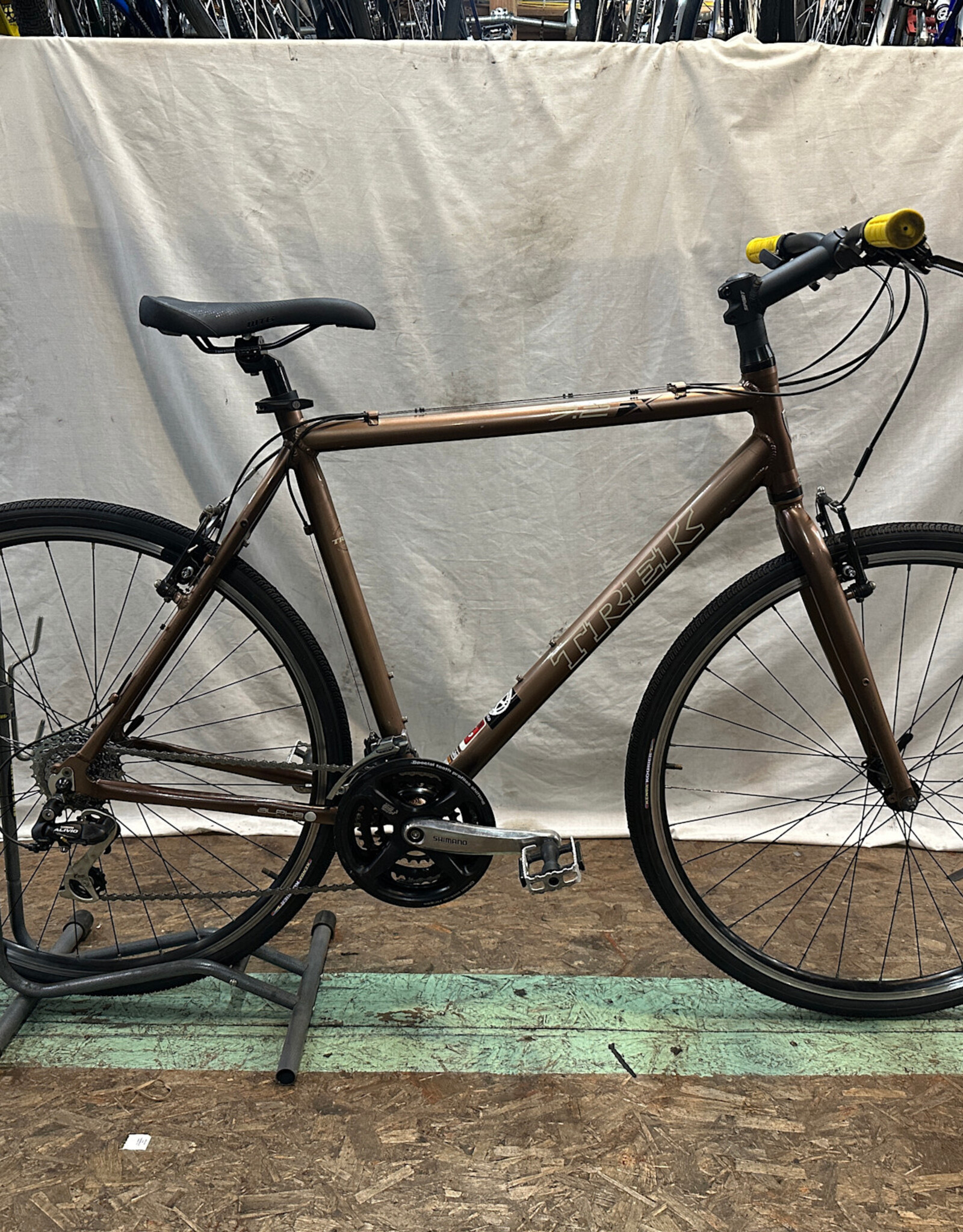 22.5" Trek 7.2 FX (338C I4L)