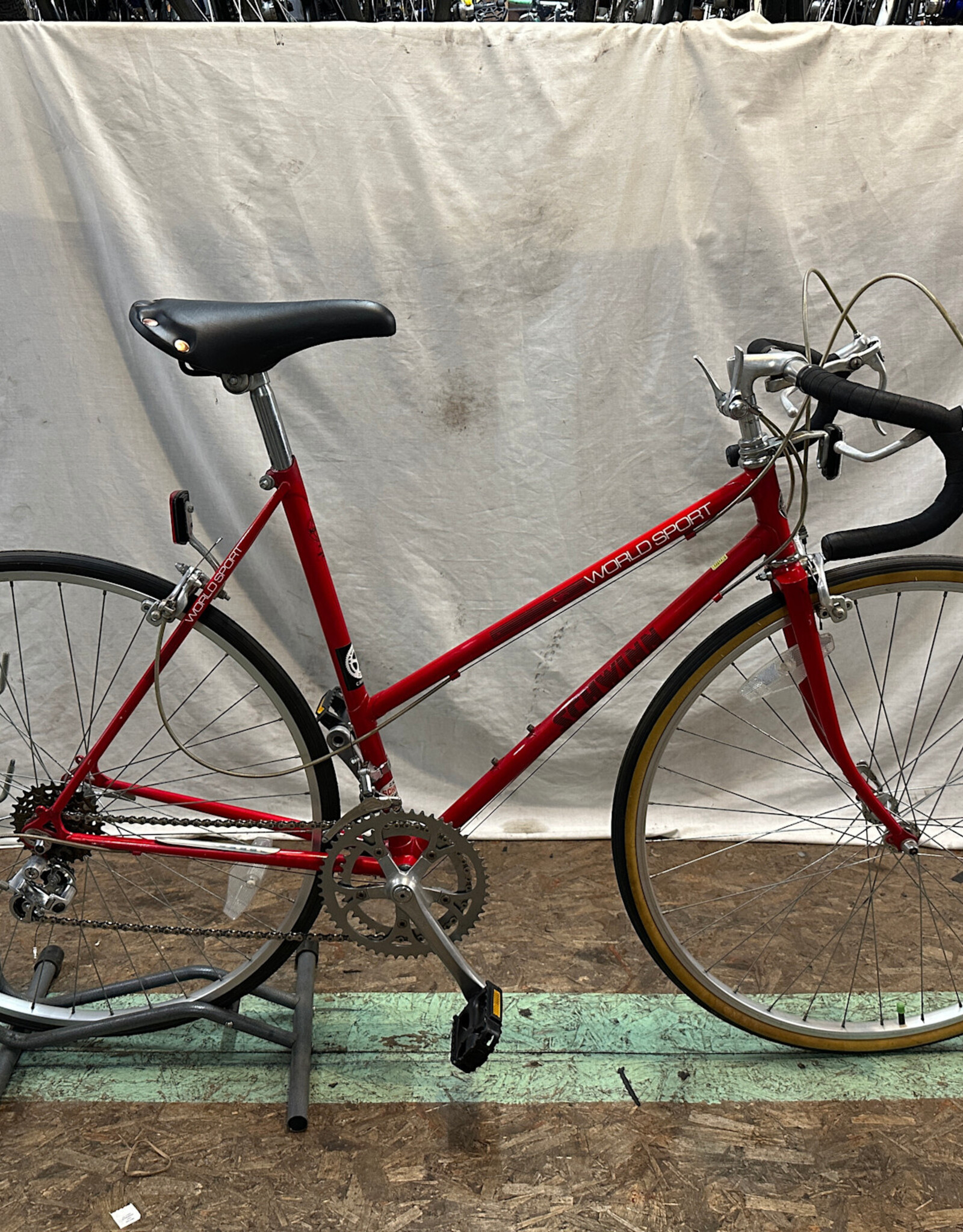 52cm Schwinn World Sport (3883 H2U)