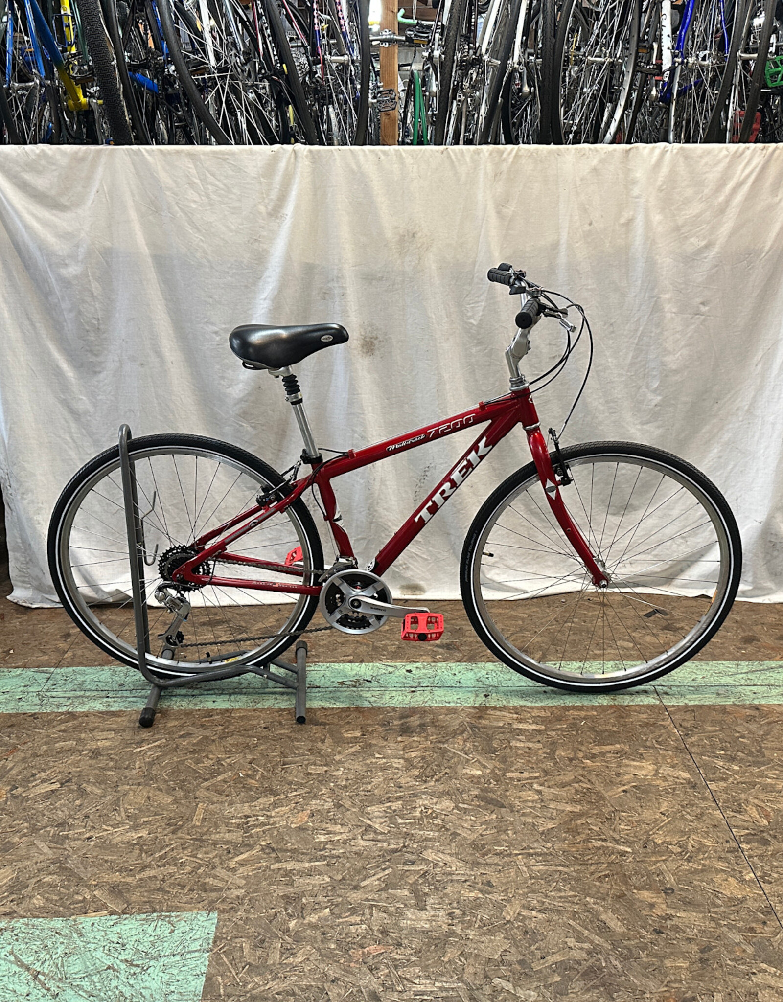 15" Trek 7200 MultiTrack (229S A1L)