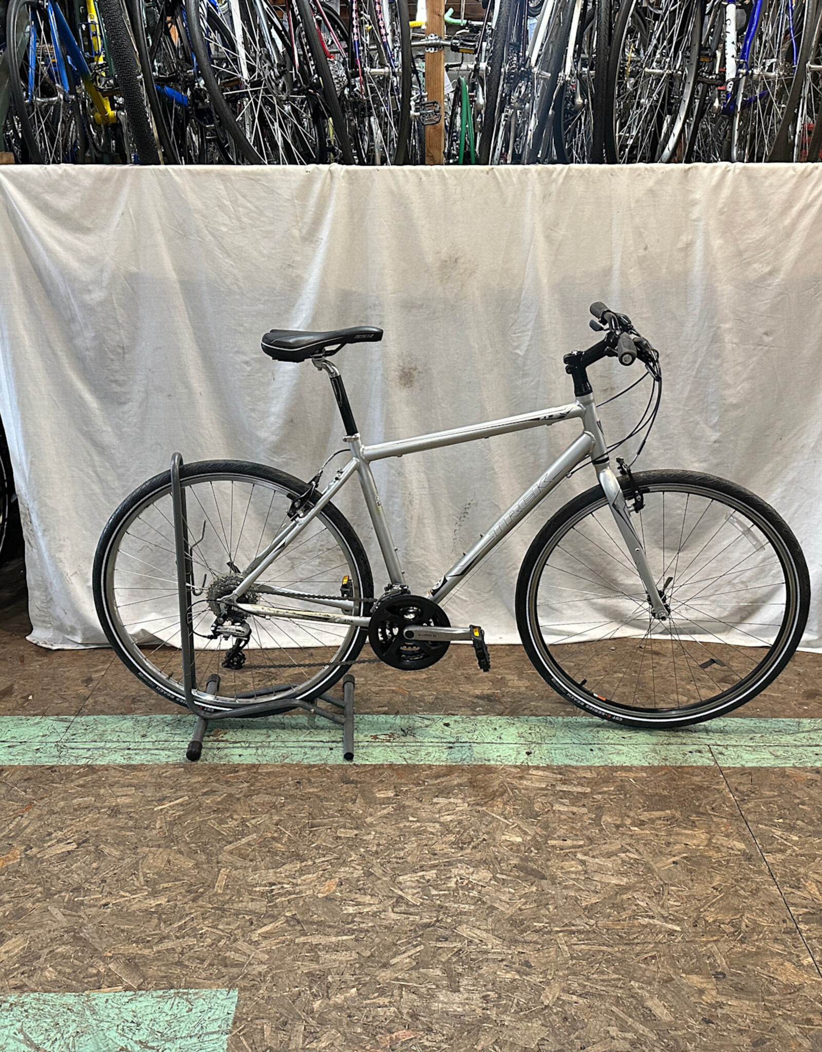 20in Trek FX 7.1 (444F A1L)