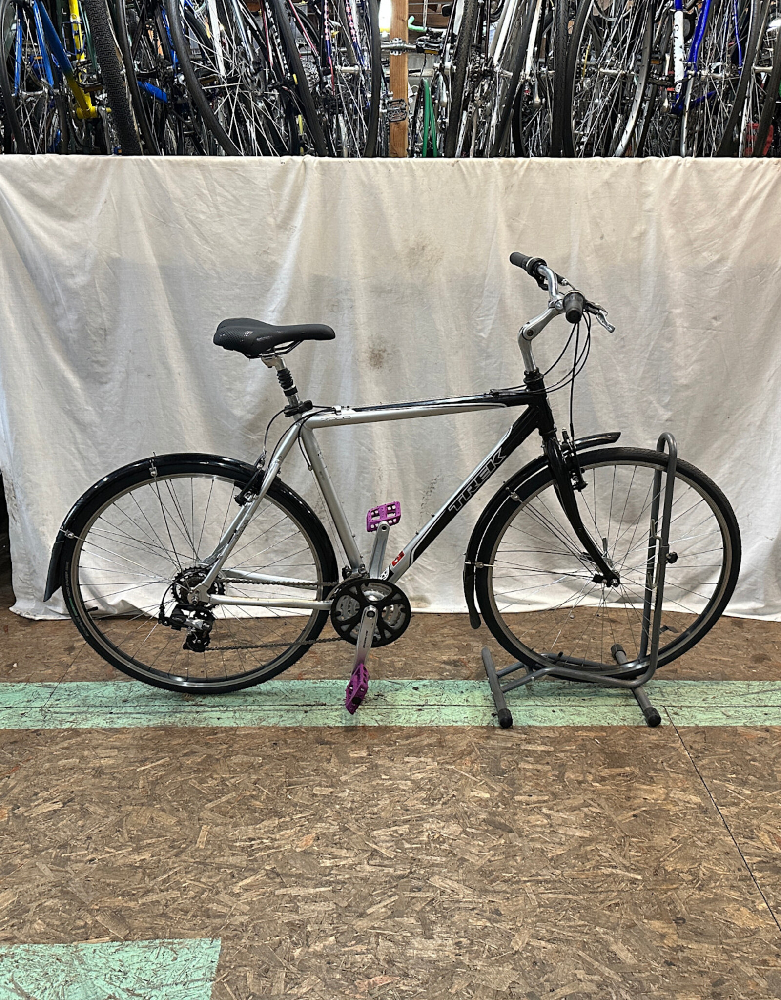 22.5" Trek 7000 (749D A1L)