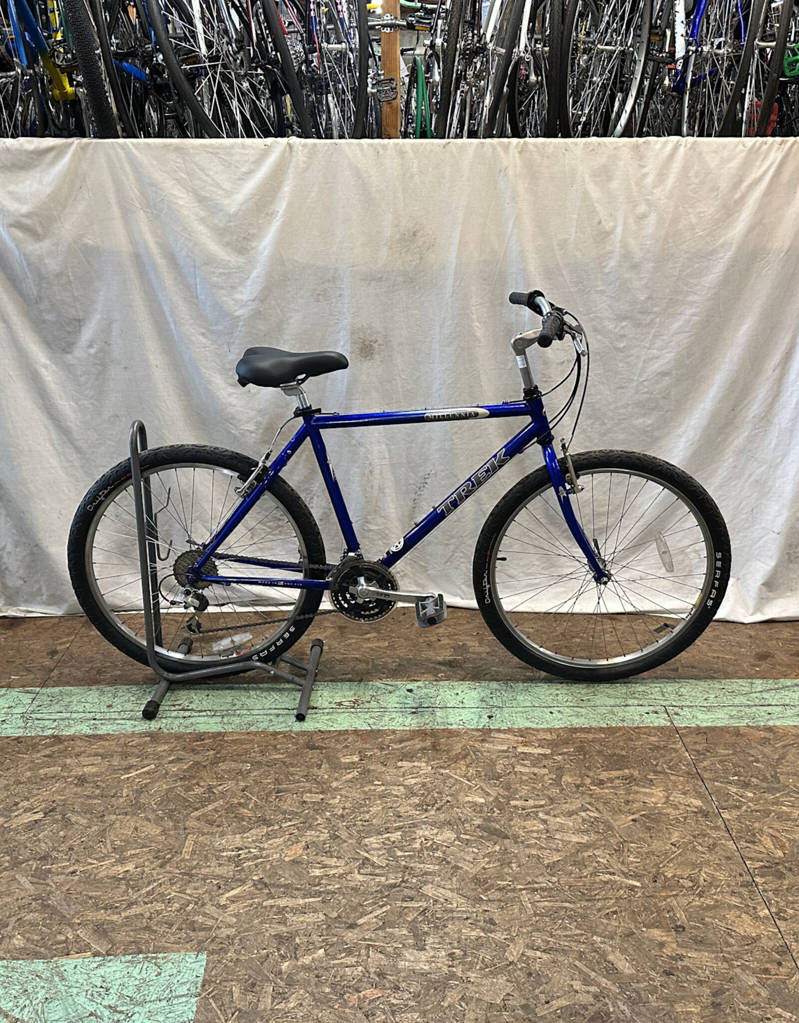19" Trek Millennia (8680 G2L)