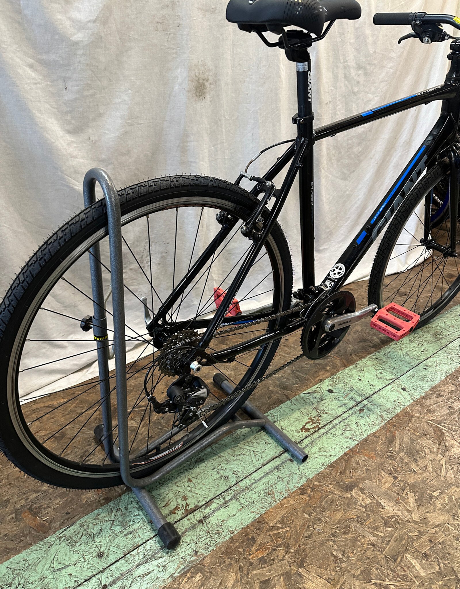 21" Giant Escape (2057 G2L)