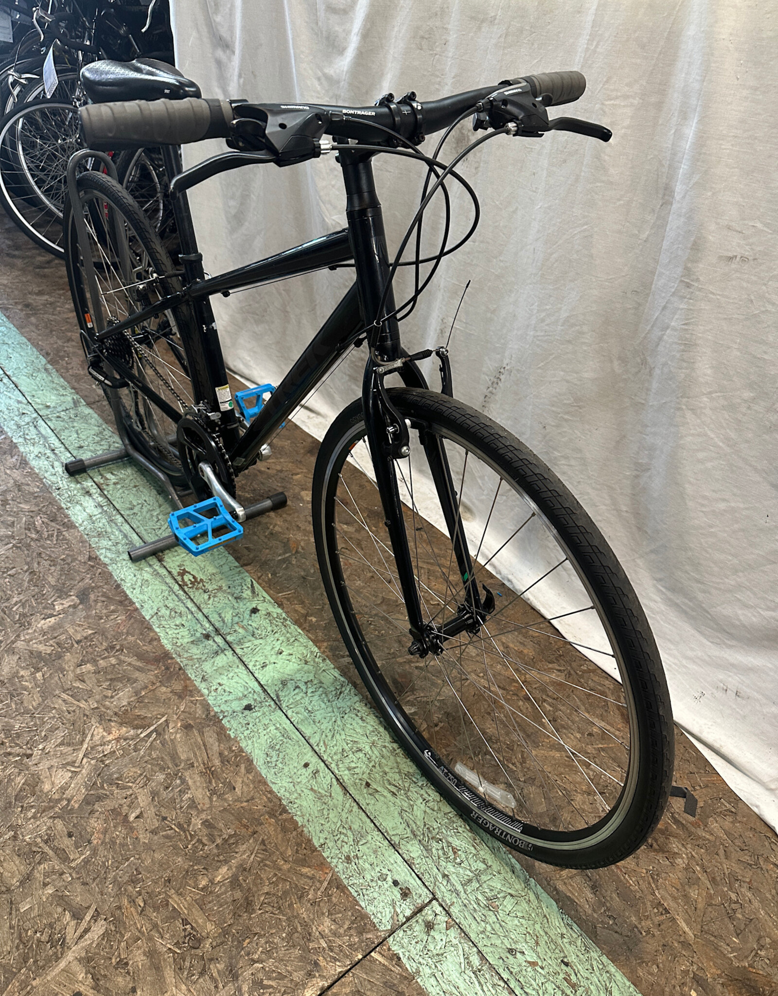 15"  Trek FX-2 (669L G2L)