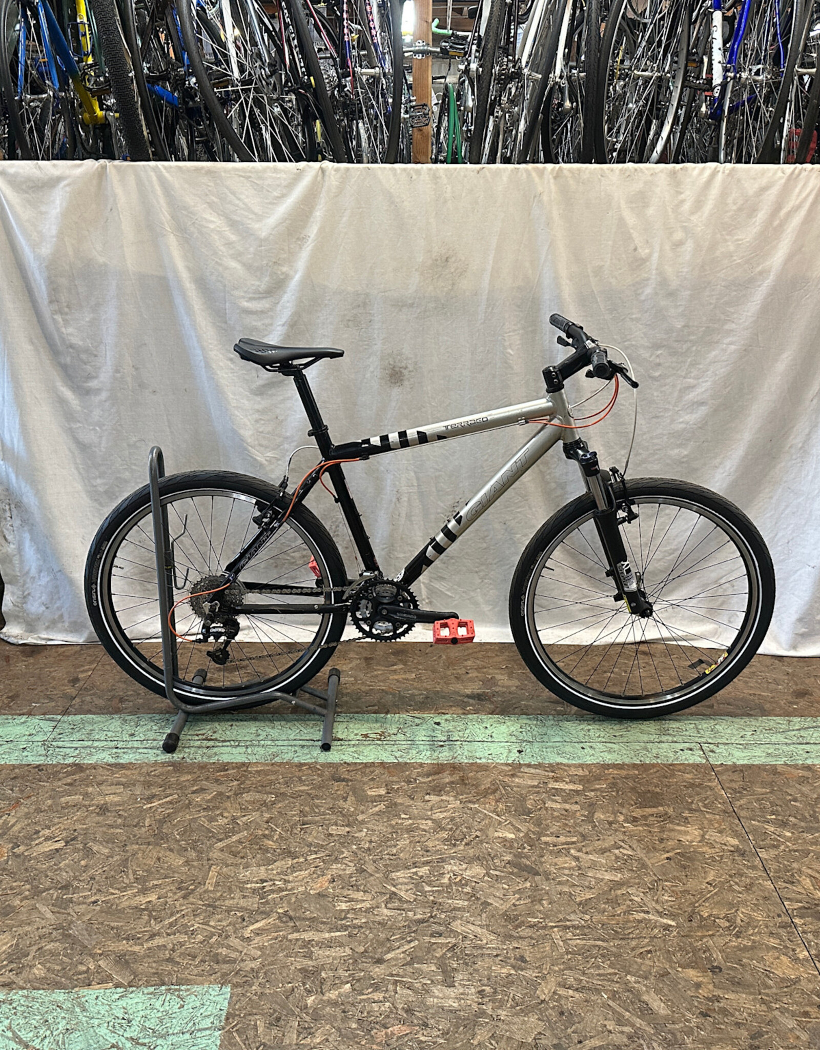 19" Giant Terrago (M578 C5U)