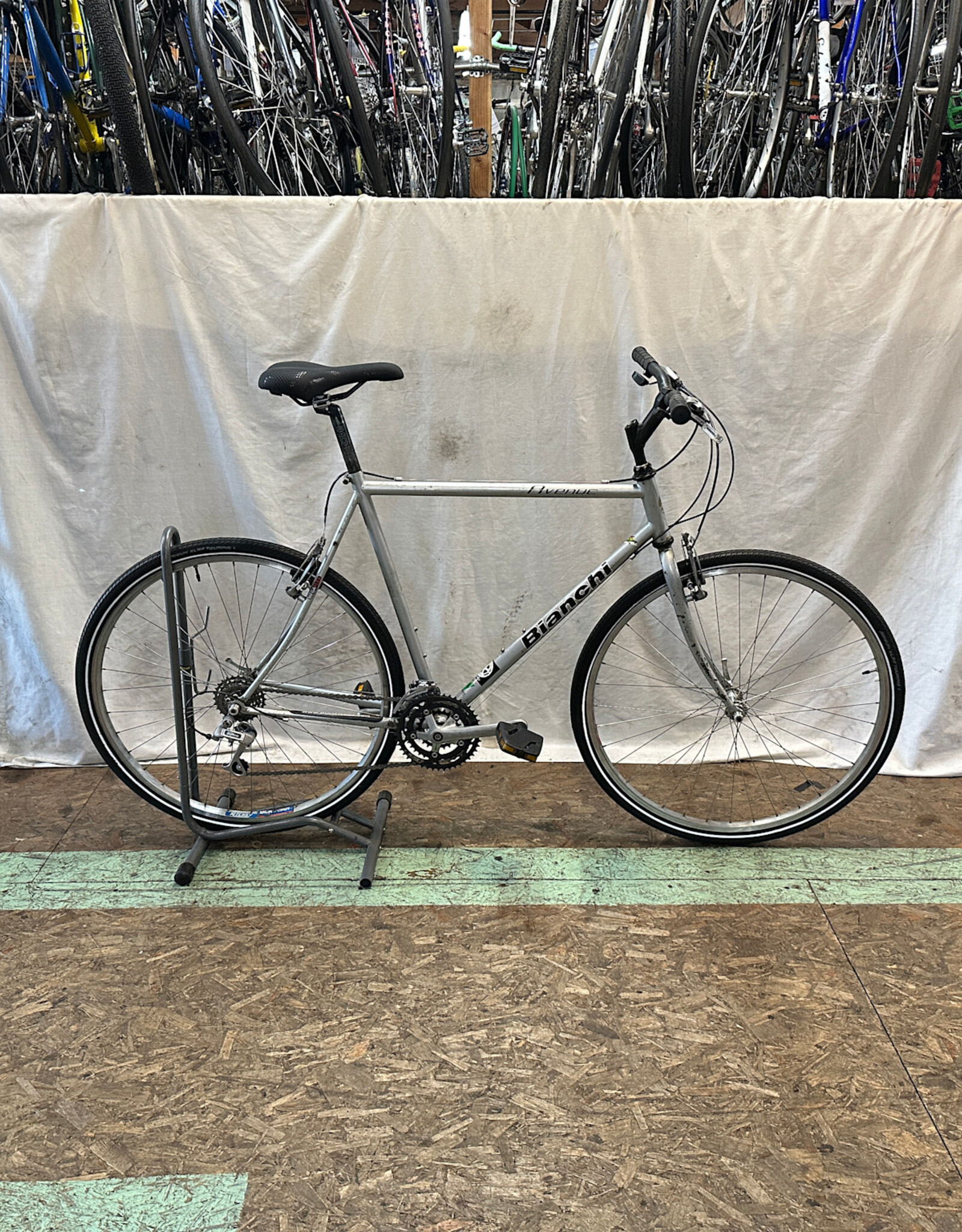 Bianchi 23" Bianchi Avenue (8602 A2U)