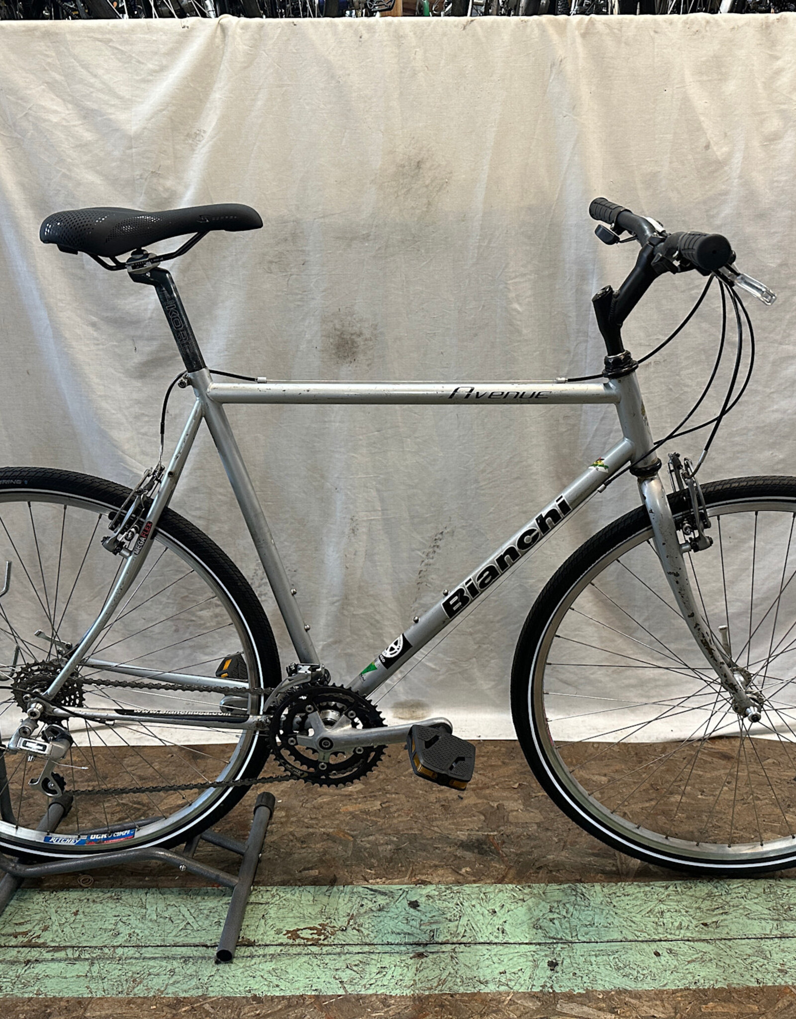 Bianchi 23" Bianchi Avenue (8602 A2U)