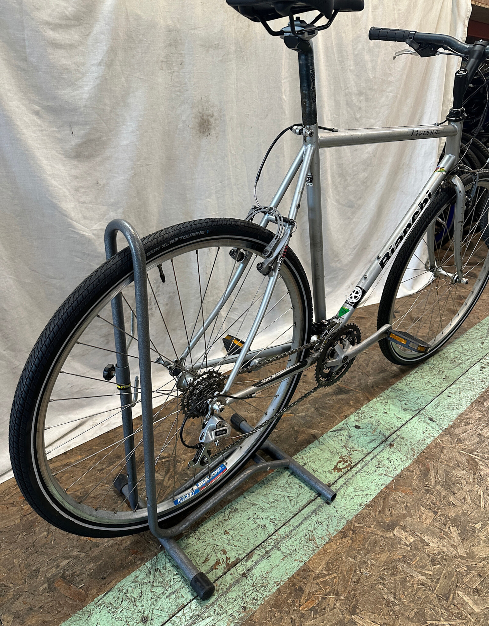 Bianchi 23" Bianchi Avenue (8602 A2U)