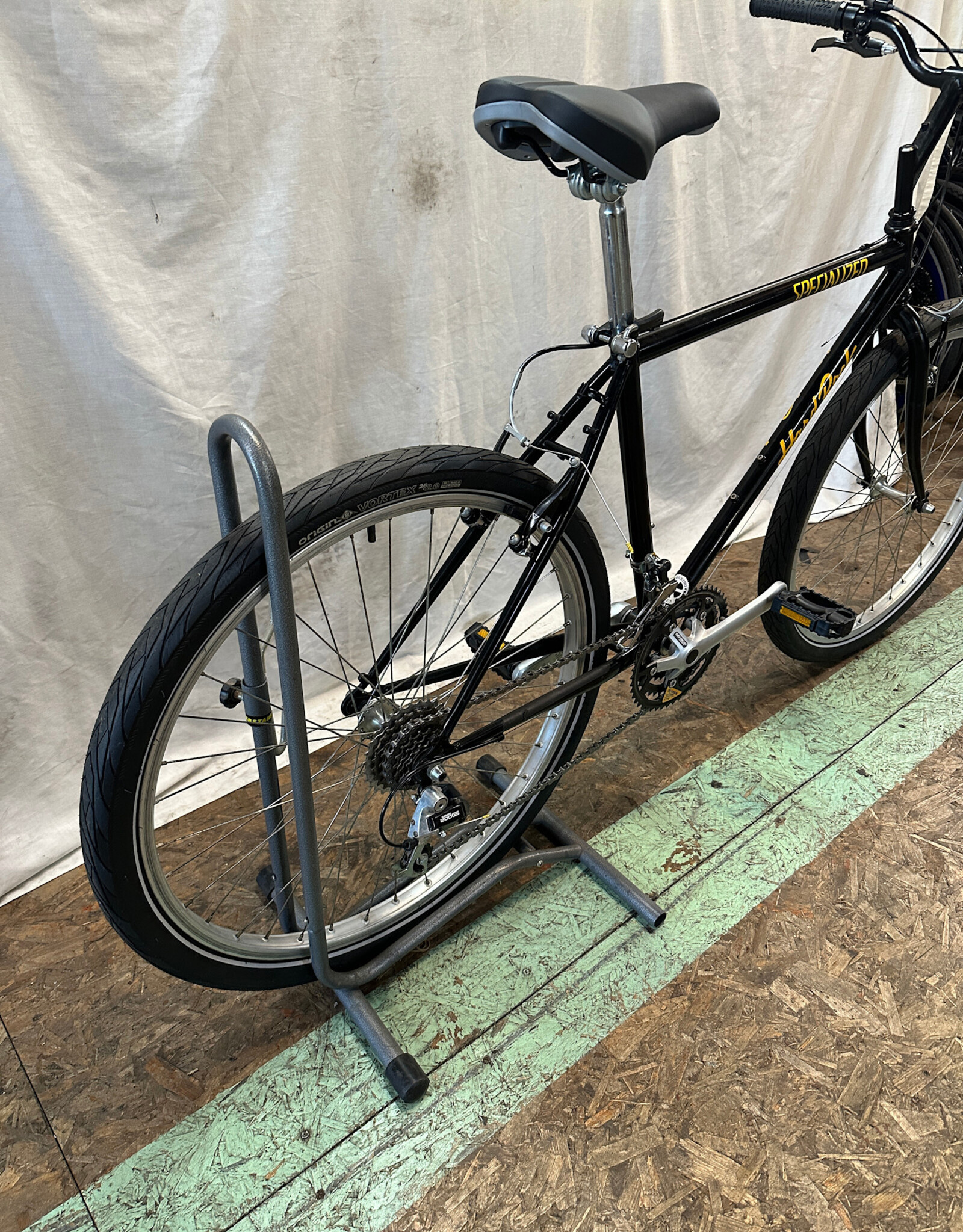 18" Specialized Hardrock (8998 A2U)