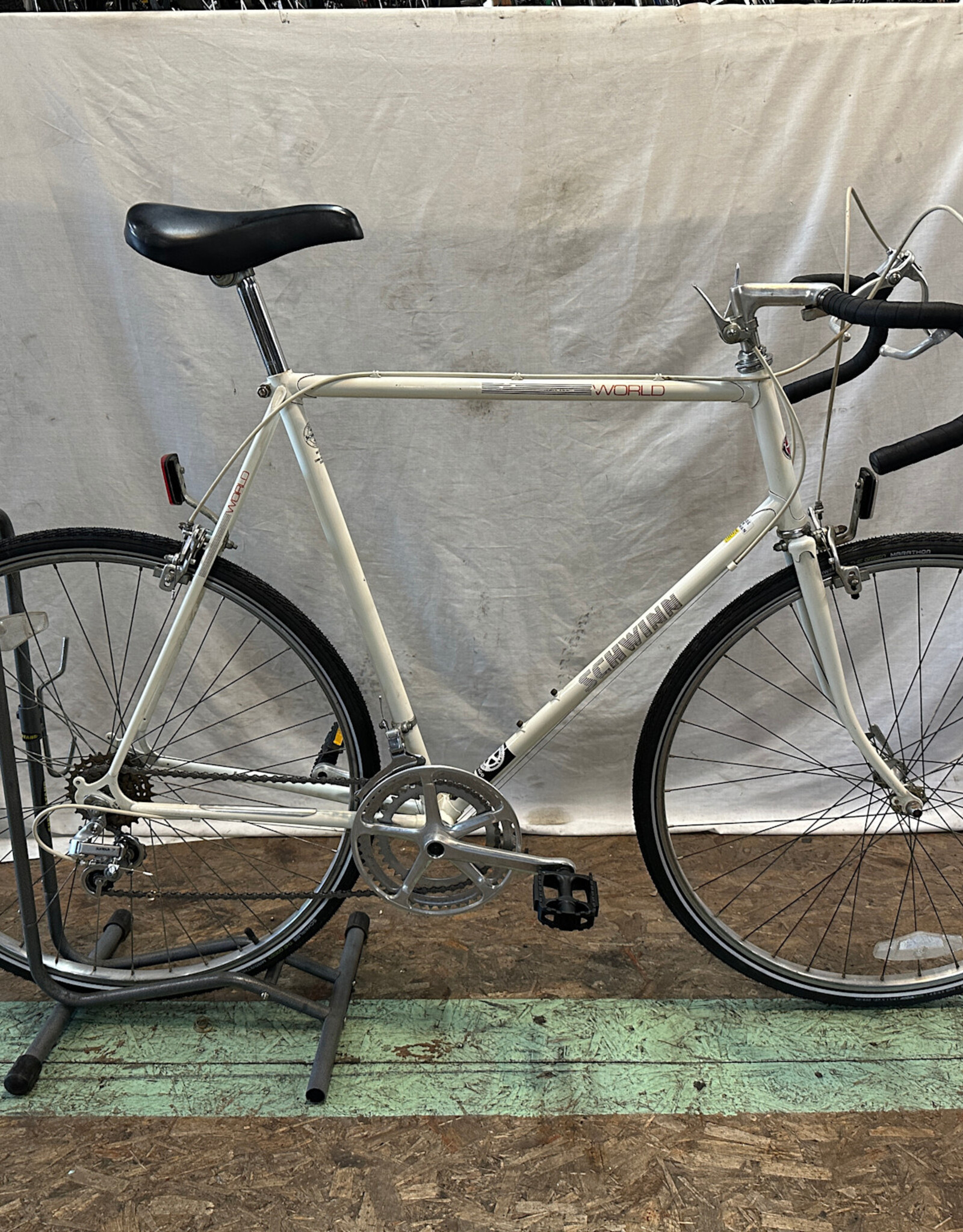 62cm Schwinn World (4281 J3U)