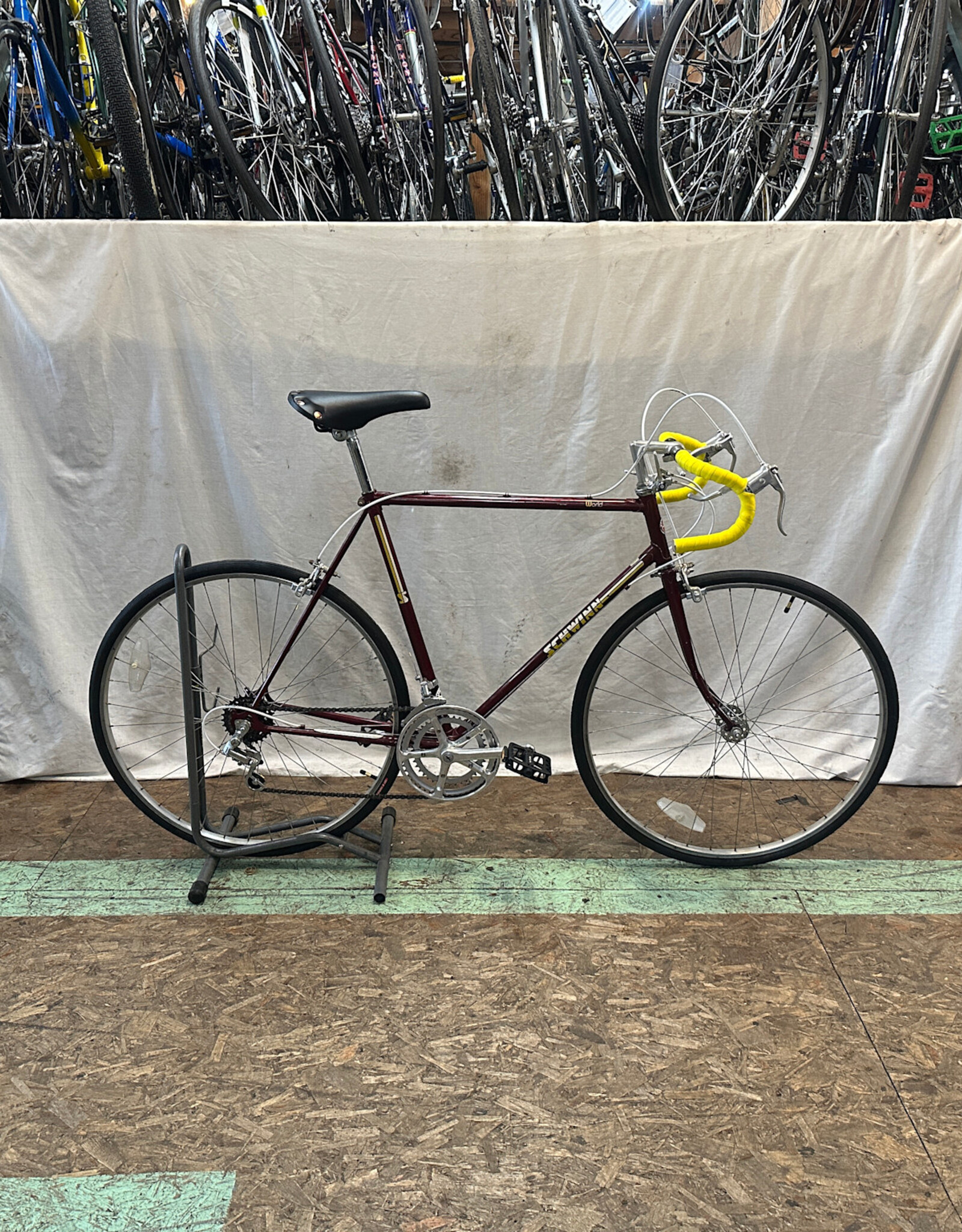 57cm Schwinn World (2716 J2U)