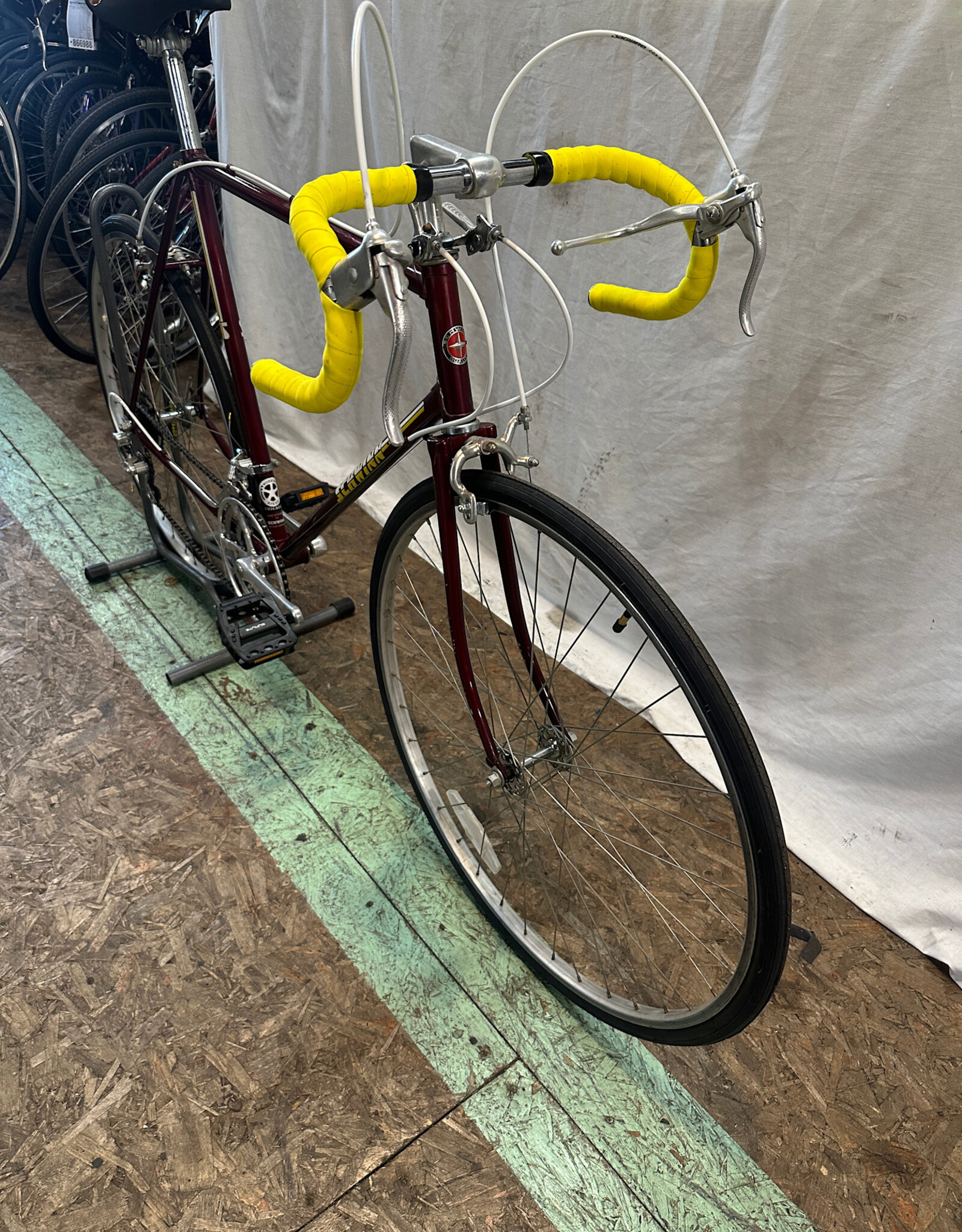 57cm Schwinn World (2716 J2U)